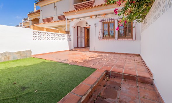 Adosado - Reventa - Albir -
                Albir