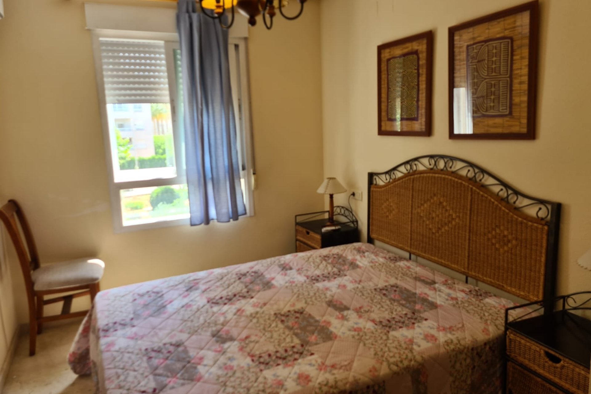 Alquiler corta estancia - Apartamento / piso -
Albir