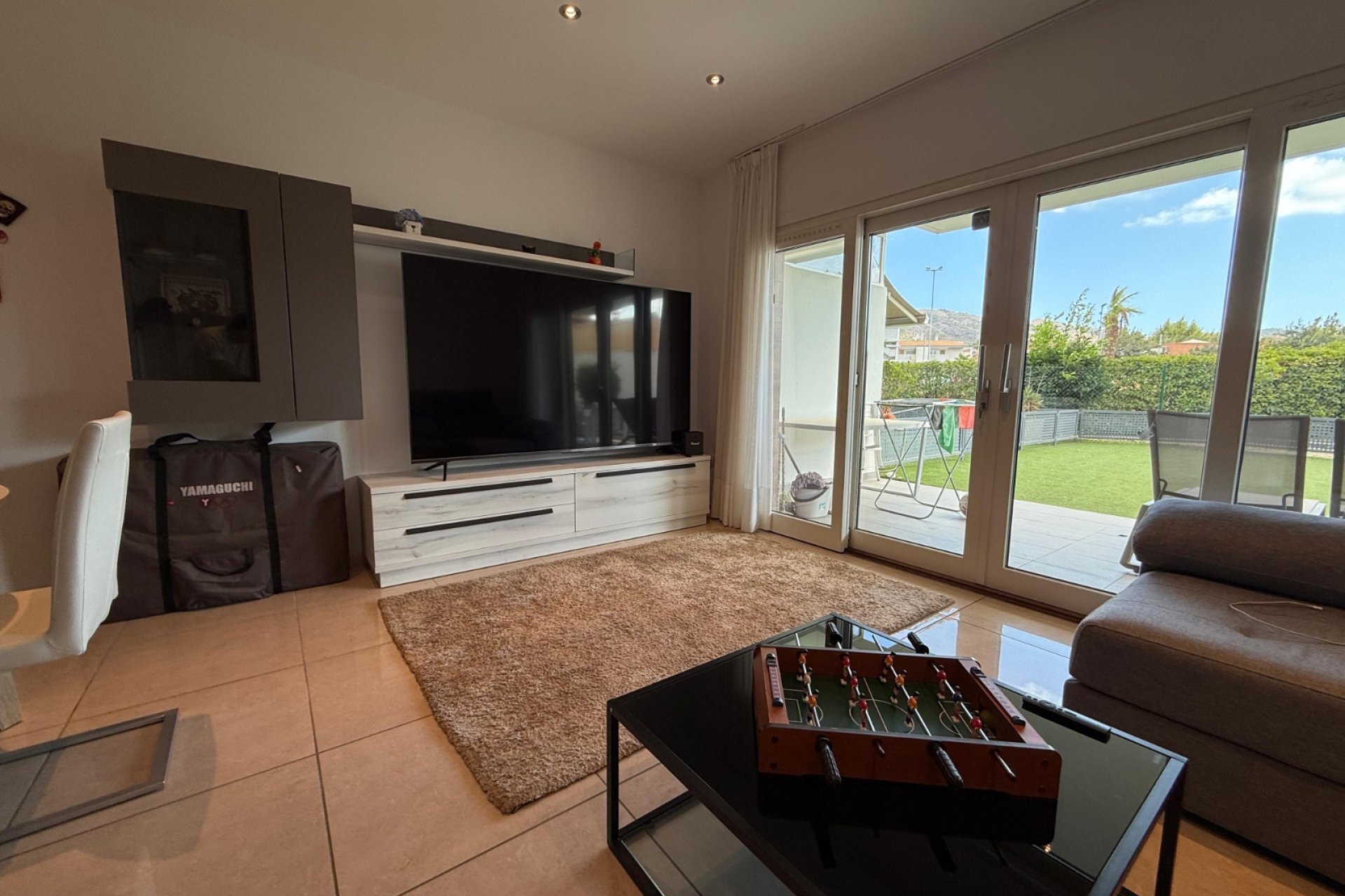 Alquiler corta estancia - Apartamento / piso -
Albir