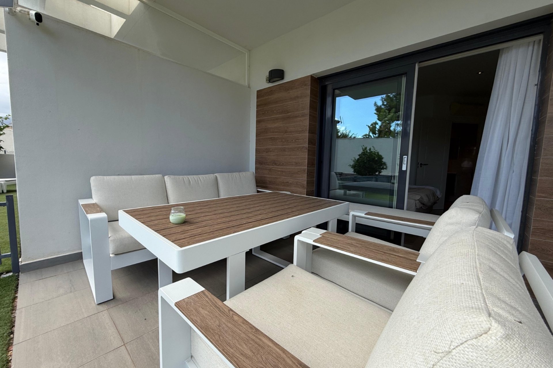 Alquiler corta estancia - Apartamento / piso -
Albir