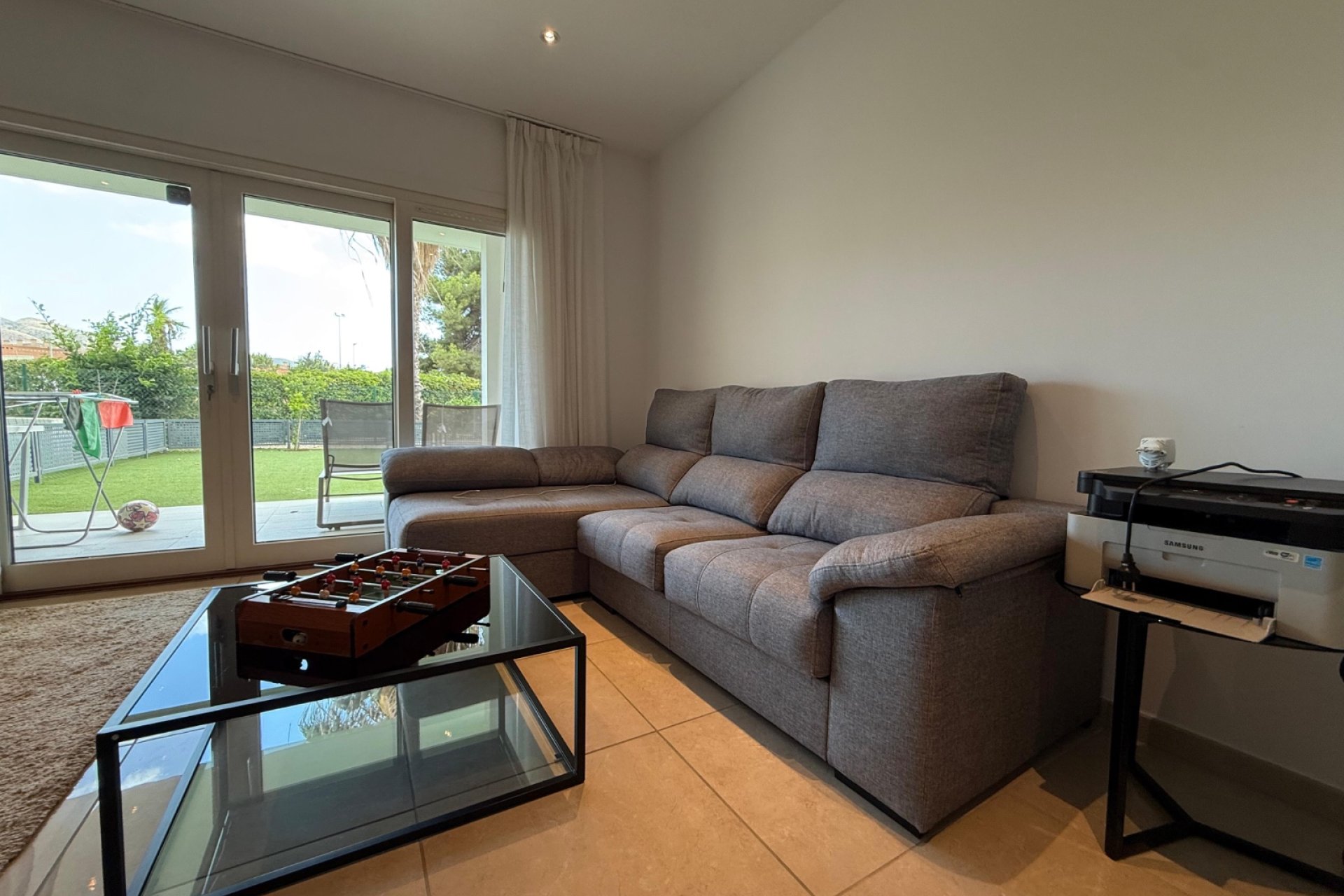 Alquiler corta estancia - Apartamento / piso -
Albir