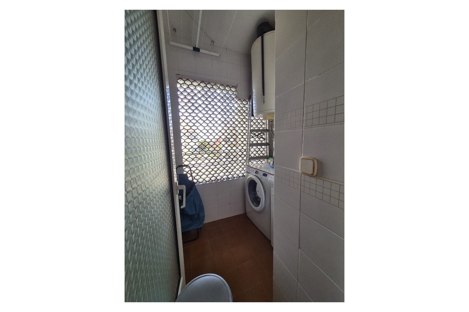 Alquiler corta estancia - Apartamento / piso -
Albir