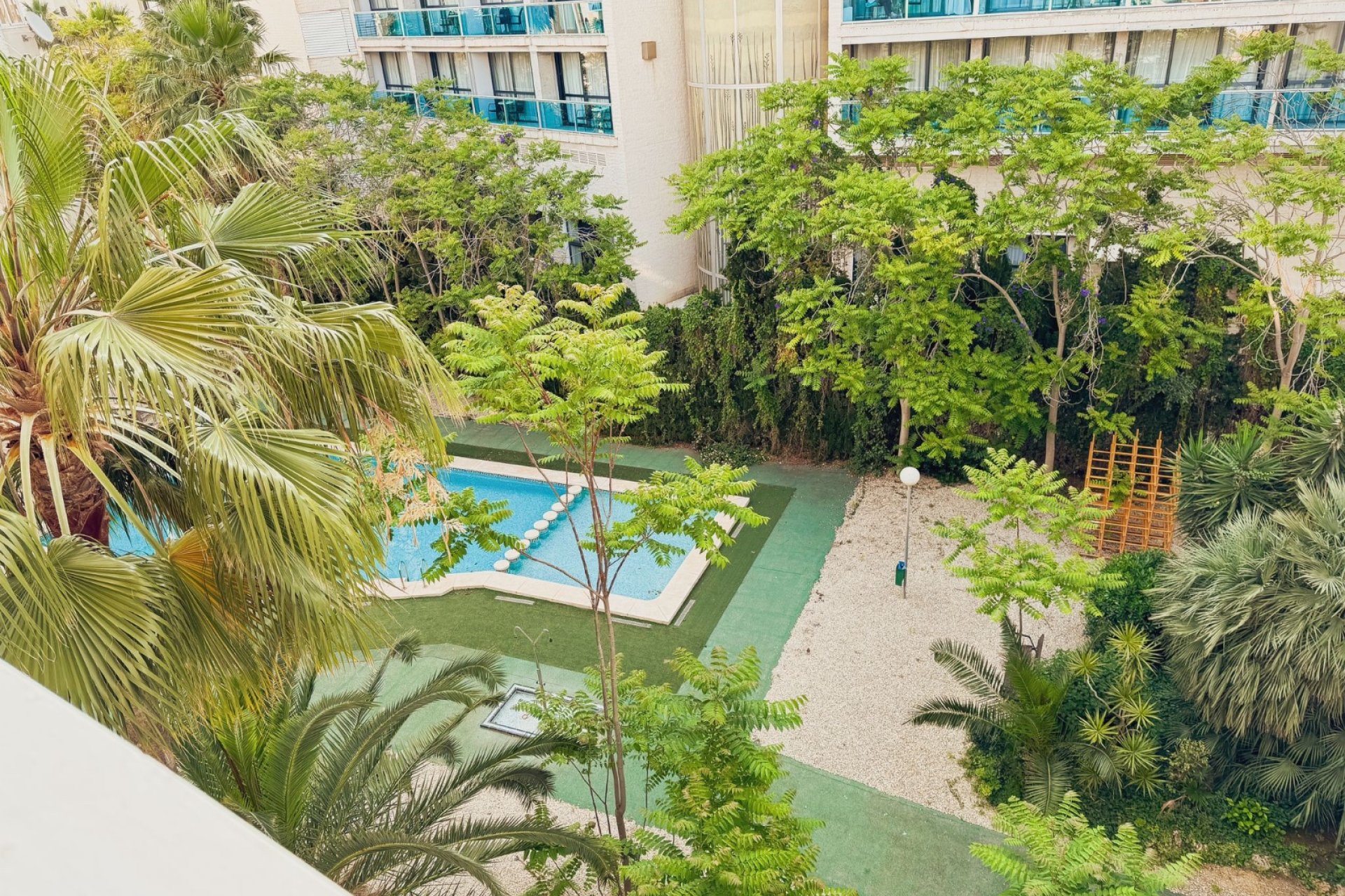 Alquiler corta estancia - Apartamento / piso -
Albir