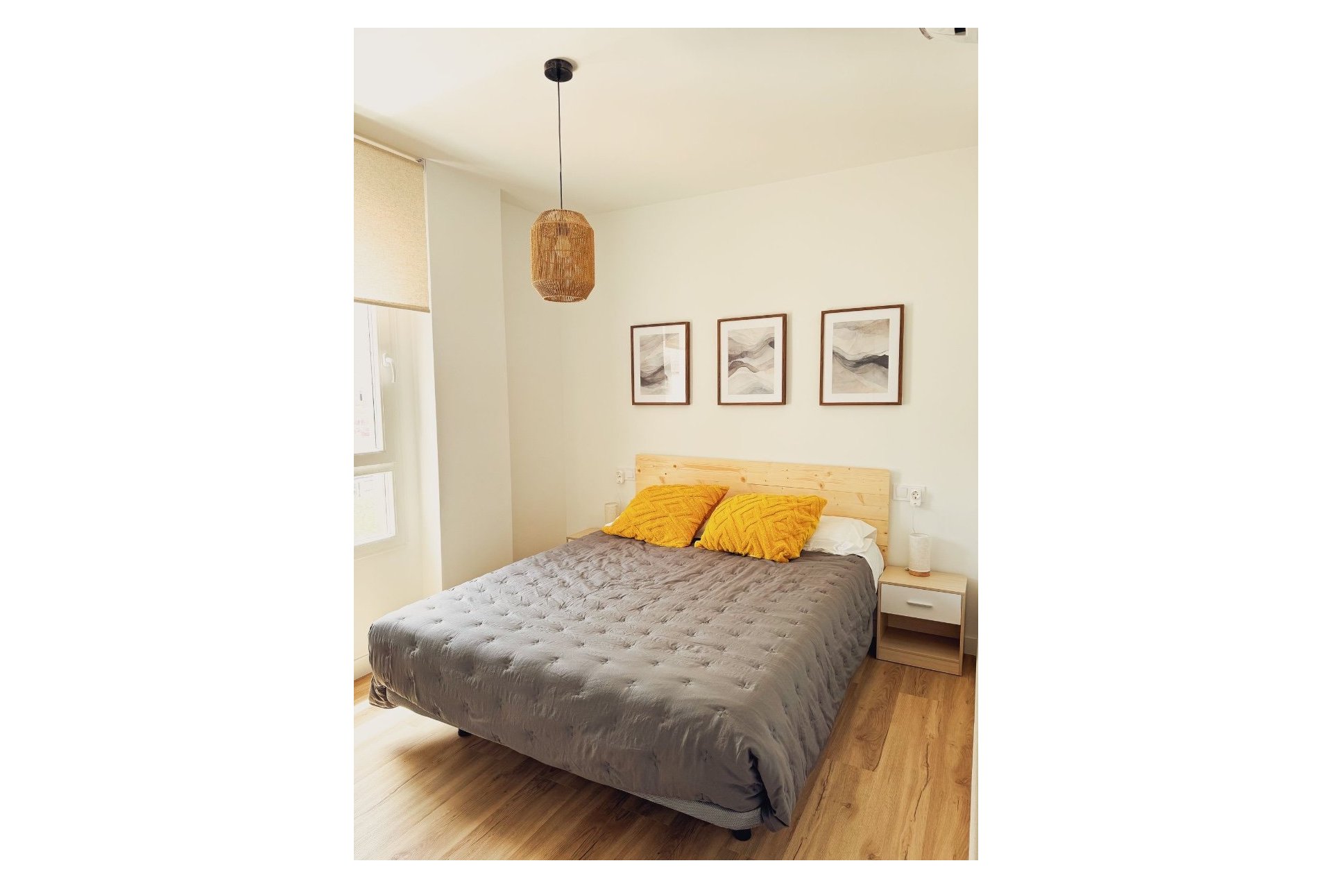 Alquiler corta estancia - Apartamento / piso -
Albir