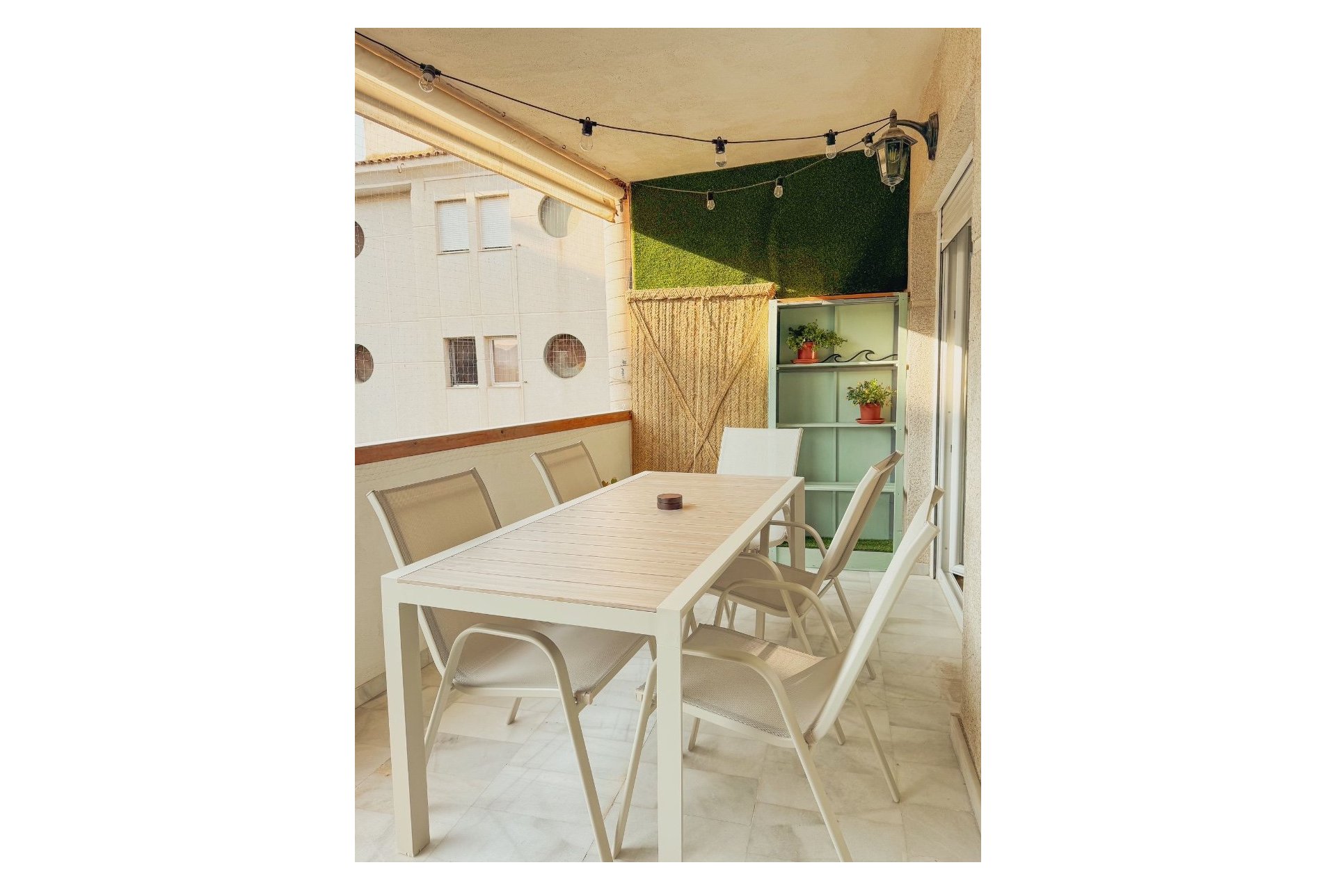 Alquiler corta estancia - Apartamento / piso -
Albir