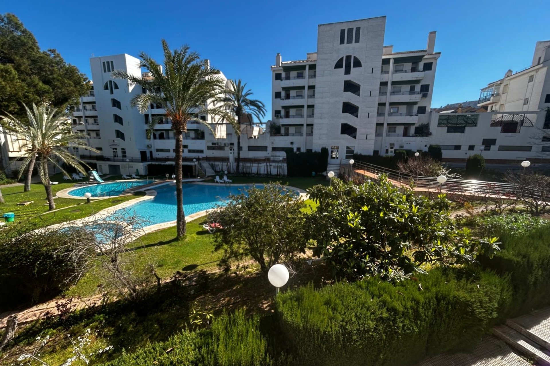 Alquiler corta estancia - Apartamento / piso -
Albir