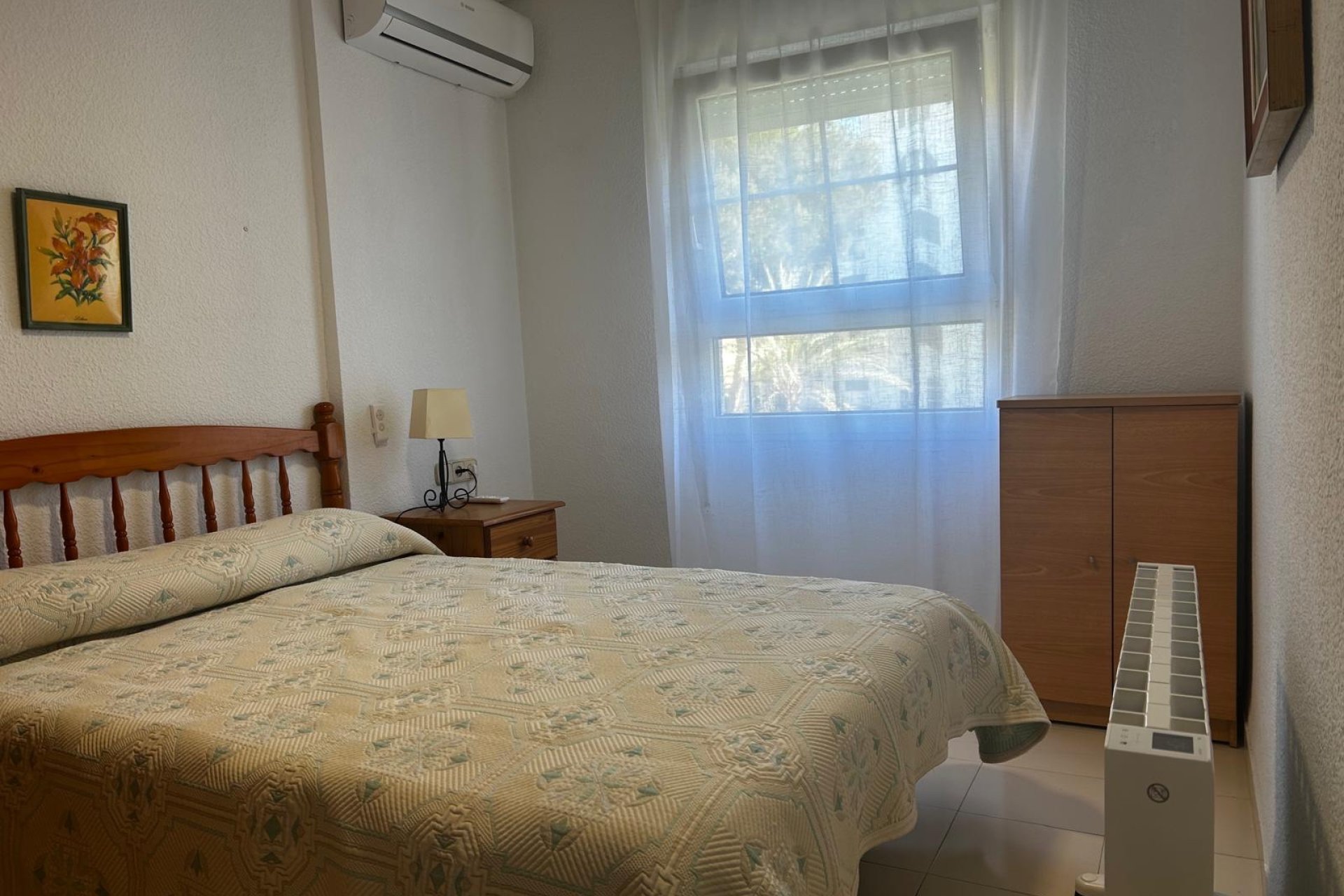 Alquiler corta estancia - Apartamento / piso -
Albir