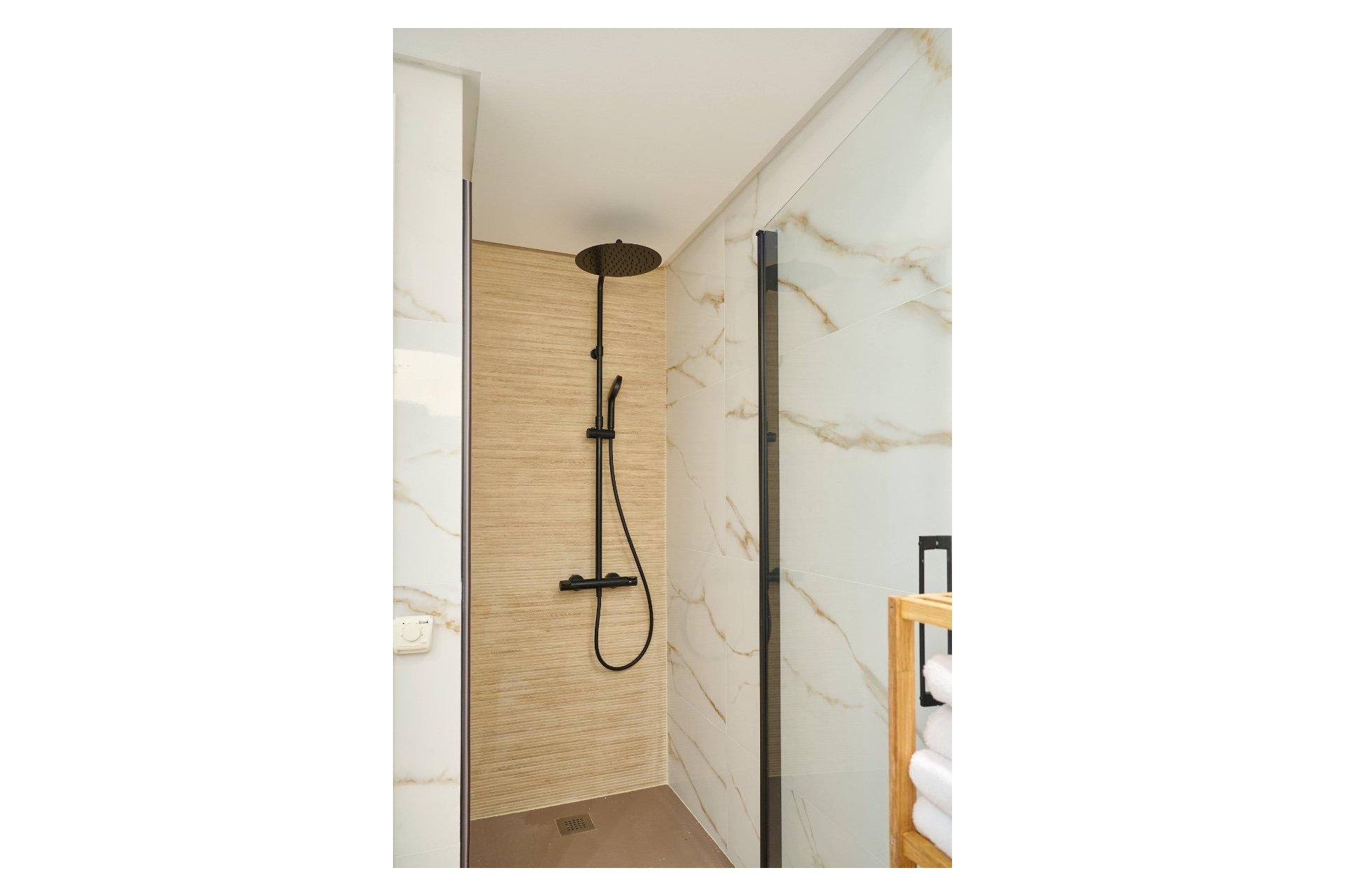 Alquiler corta estancia - Apartamento / piso -
Albir