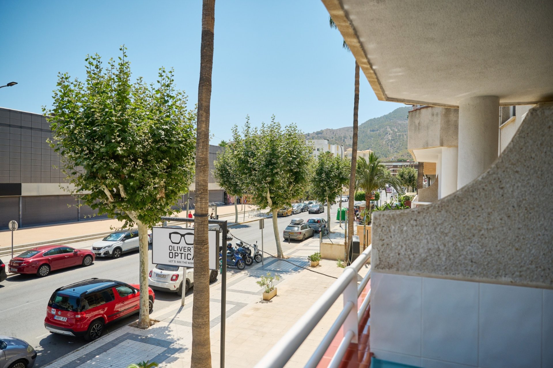 Alquiler corta estancia - Apartamento / Piso -
Albir