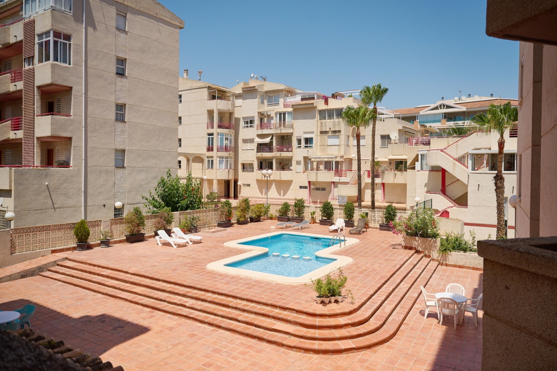 Alquiler corta estancia - Apartamento / Piso -
Albir