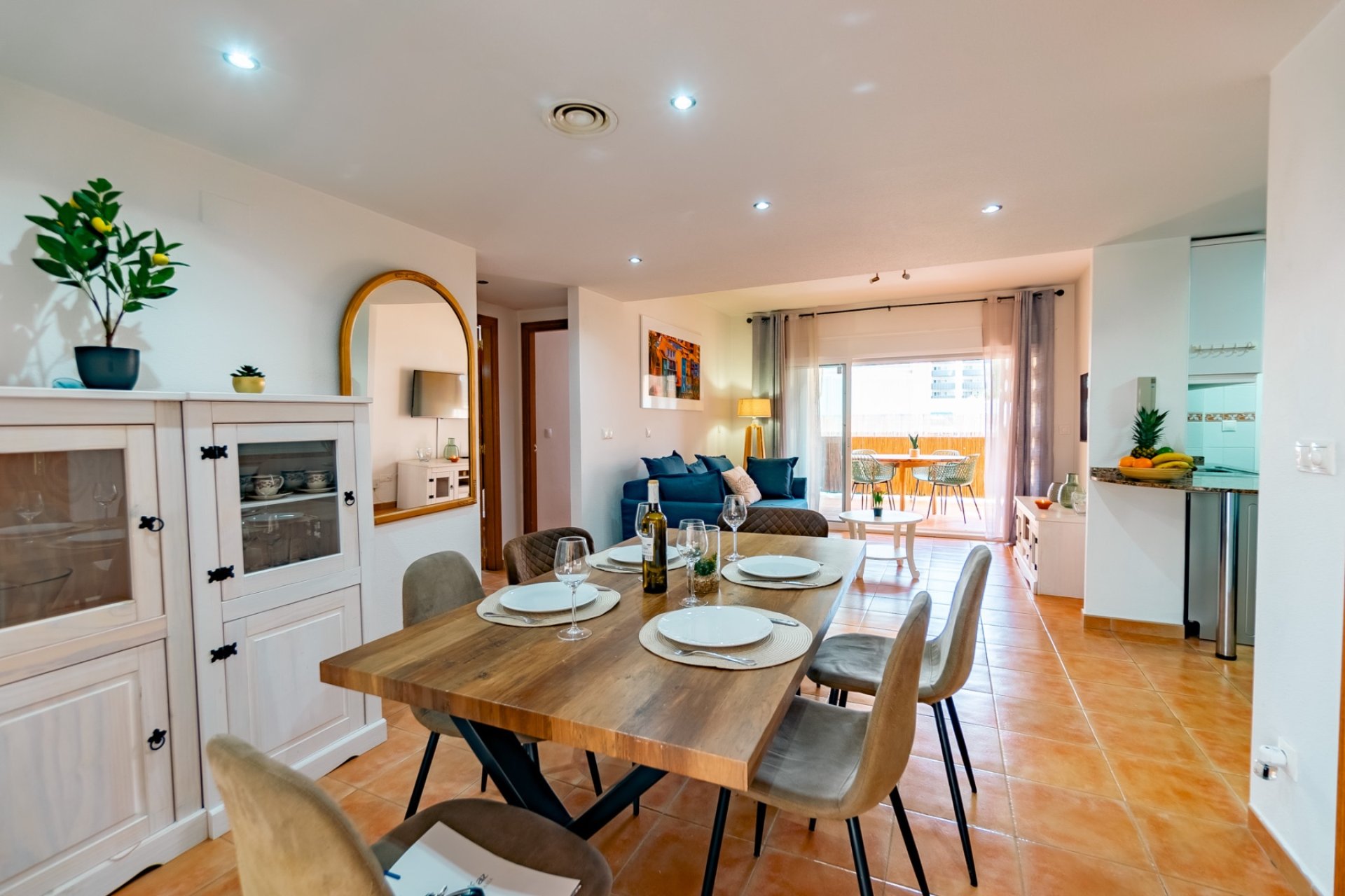 Alquiler corta estancia - Apartamento / piso -
Albir