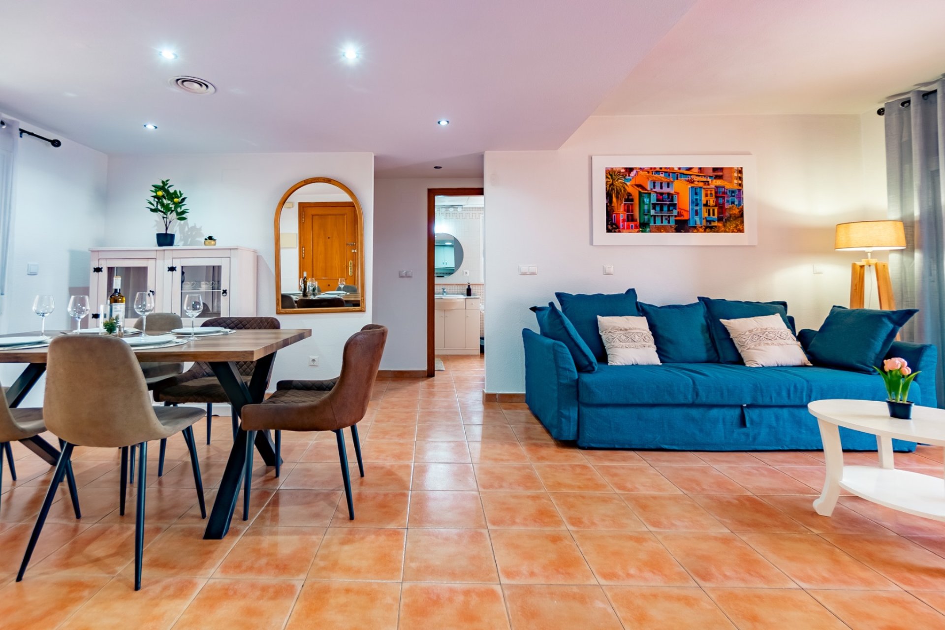 Alquiler corta estancia - Apartamento / piso -
Albir