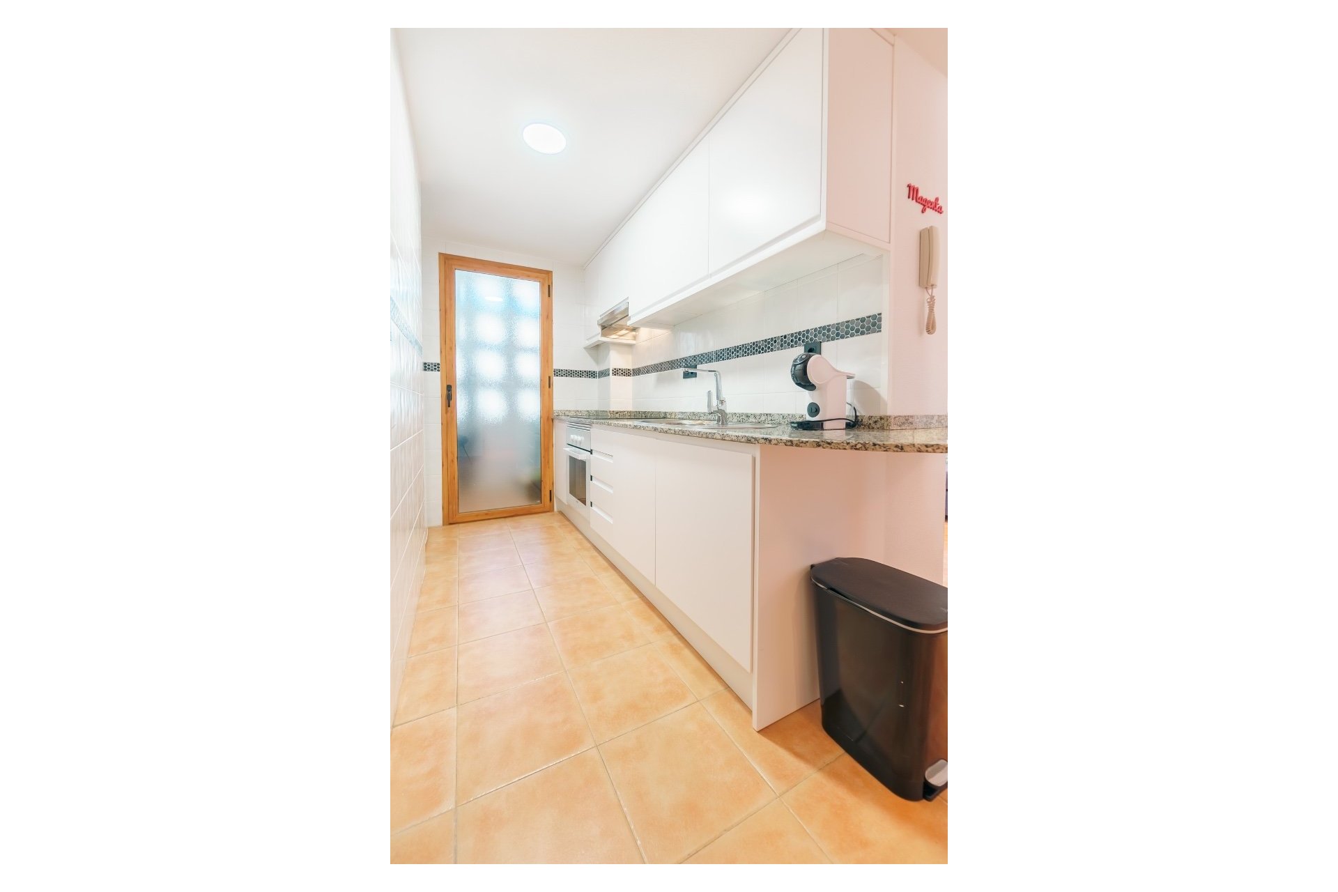 Alquiler corta estancia - Apartamento / piso -
Albir