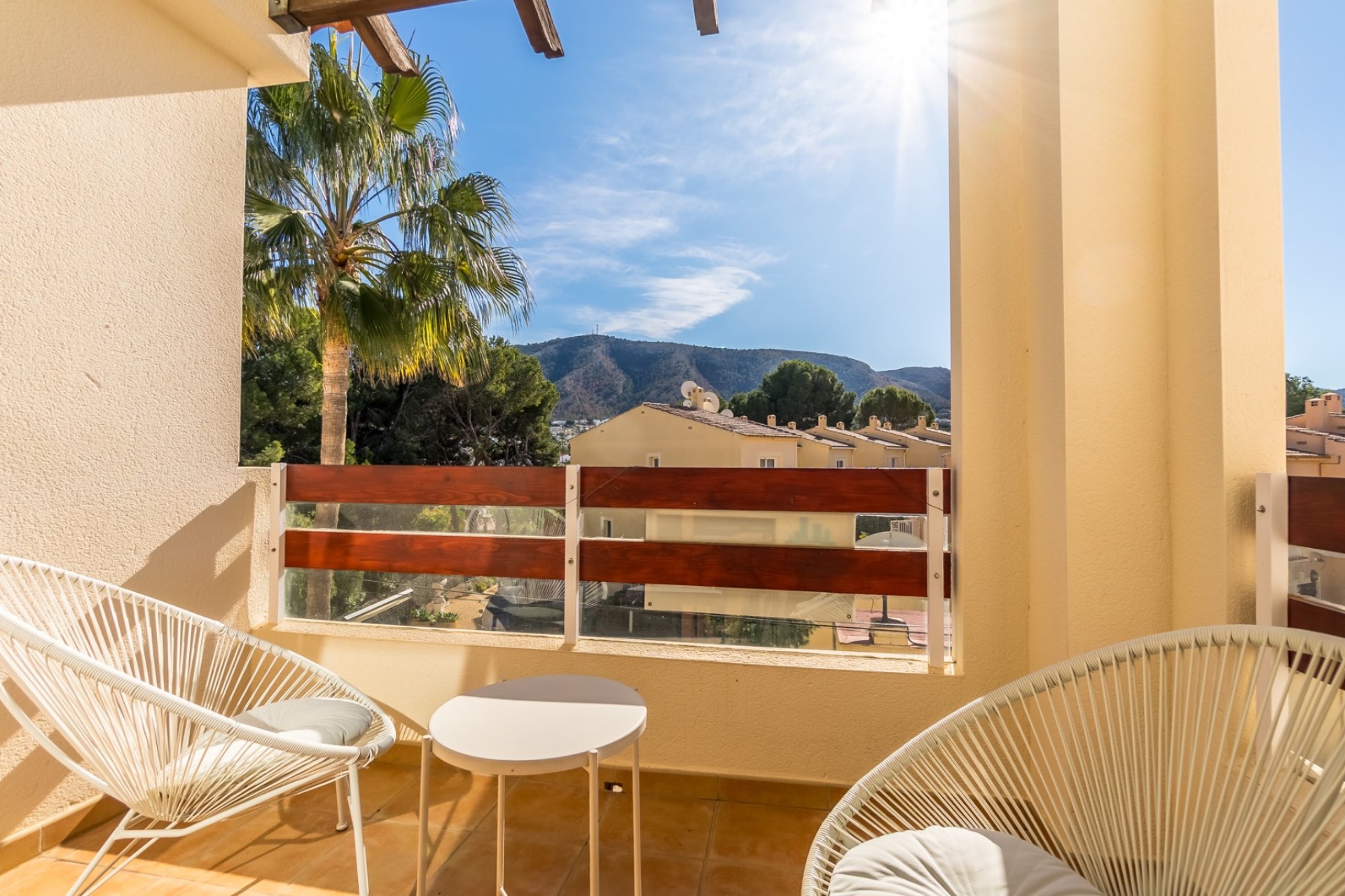 Alquiler corta estancia - Apartamento / piso -
Albir