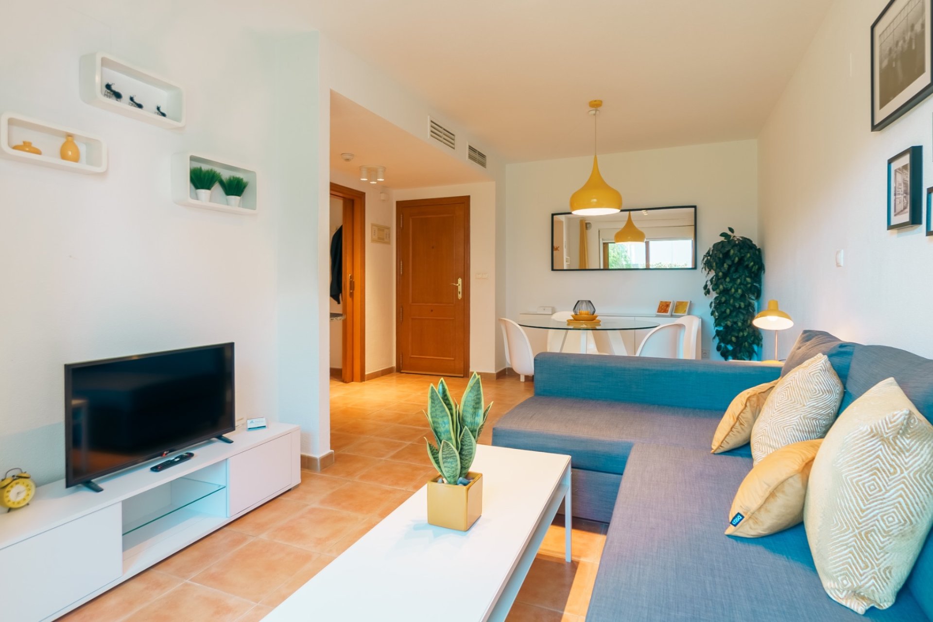 Alquiler corta estancia - Apartamento / piso -
Albir