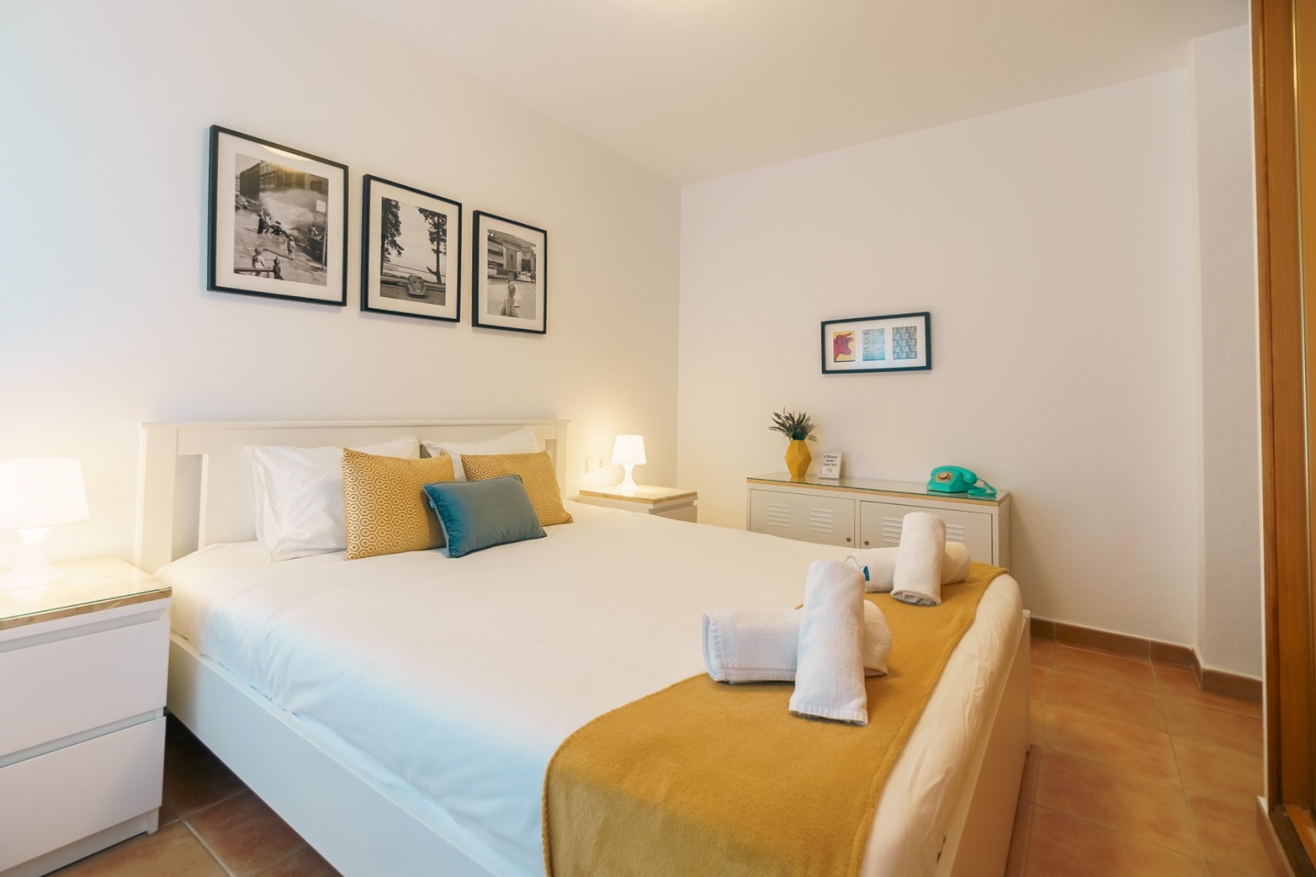 Alquiler corta estancia - Apartamento / piso -
Albir