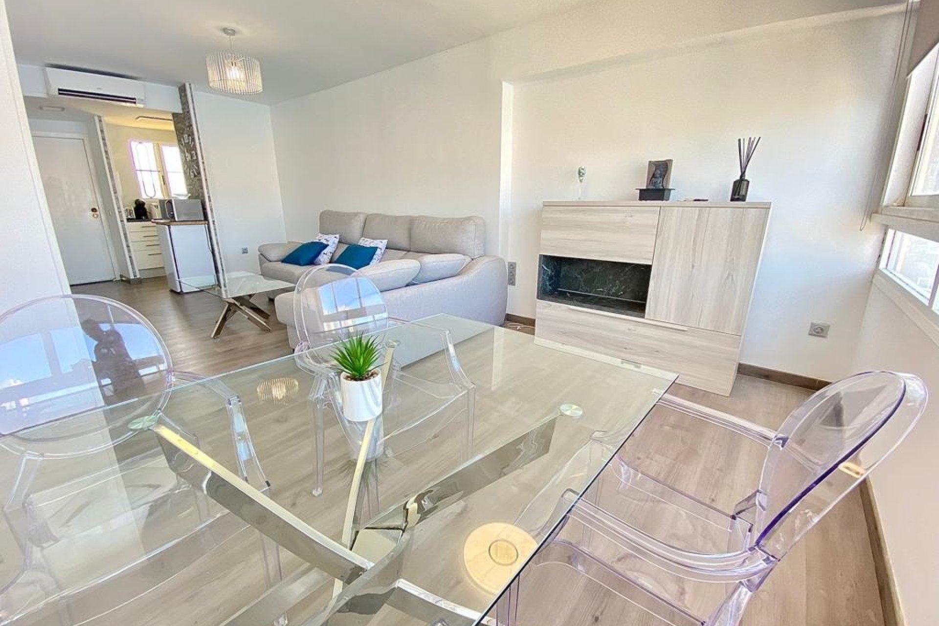 Alquiler corta estancia - Apartamento / piso -
Benidorm - Rincón de Loix