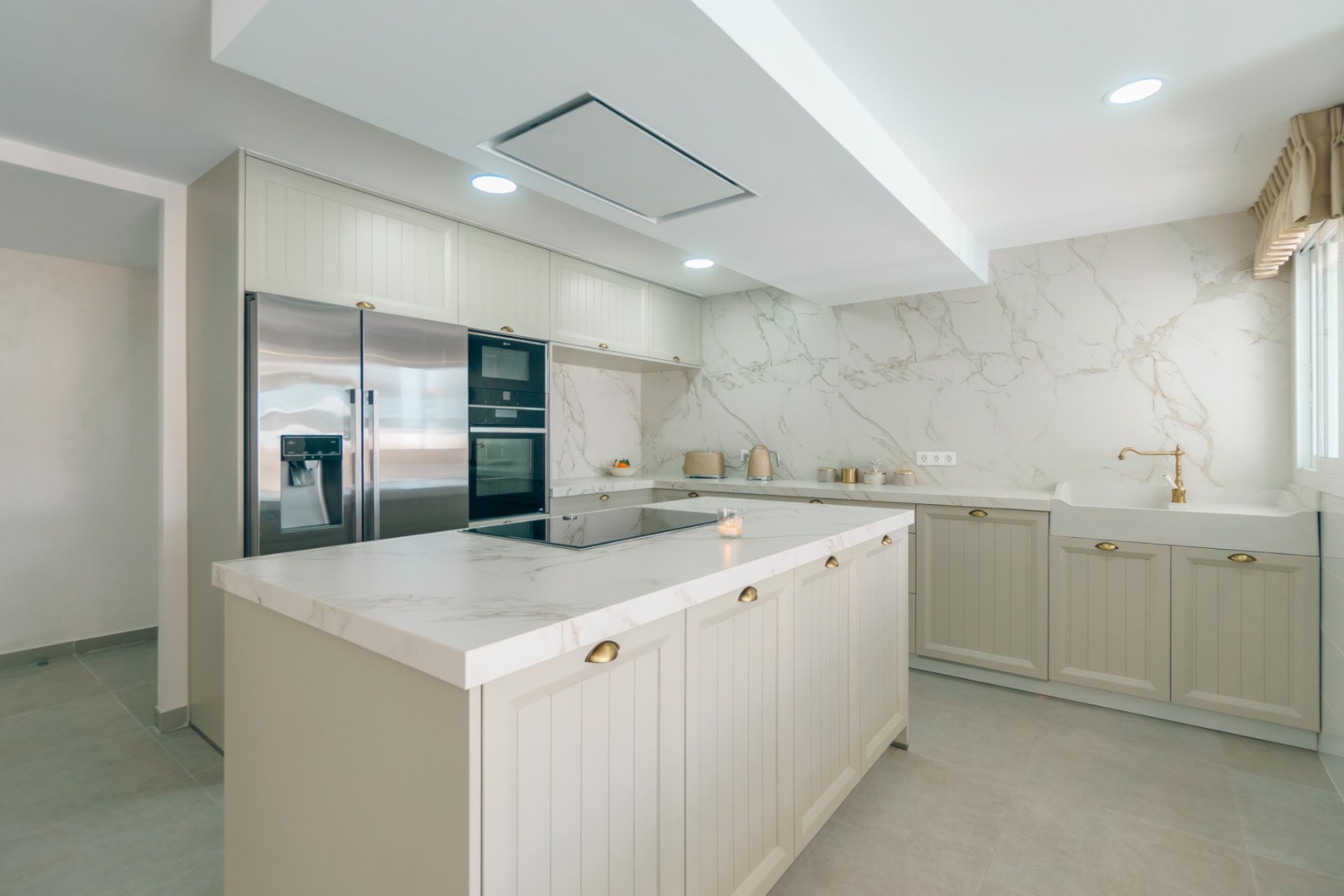 Alquiler corta estancia - Chalet / Villa  -
Albir