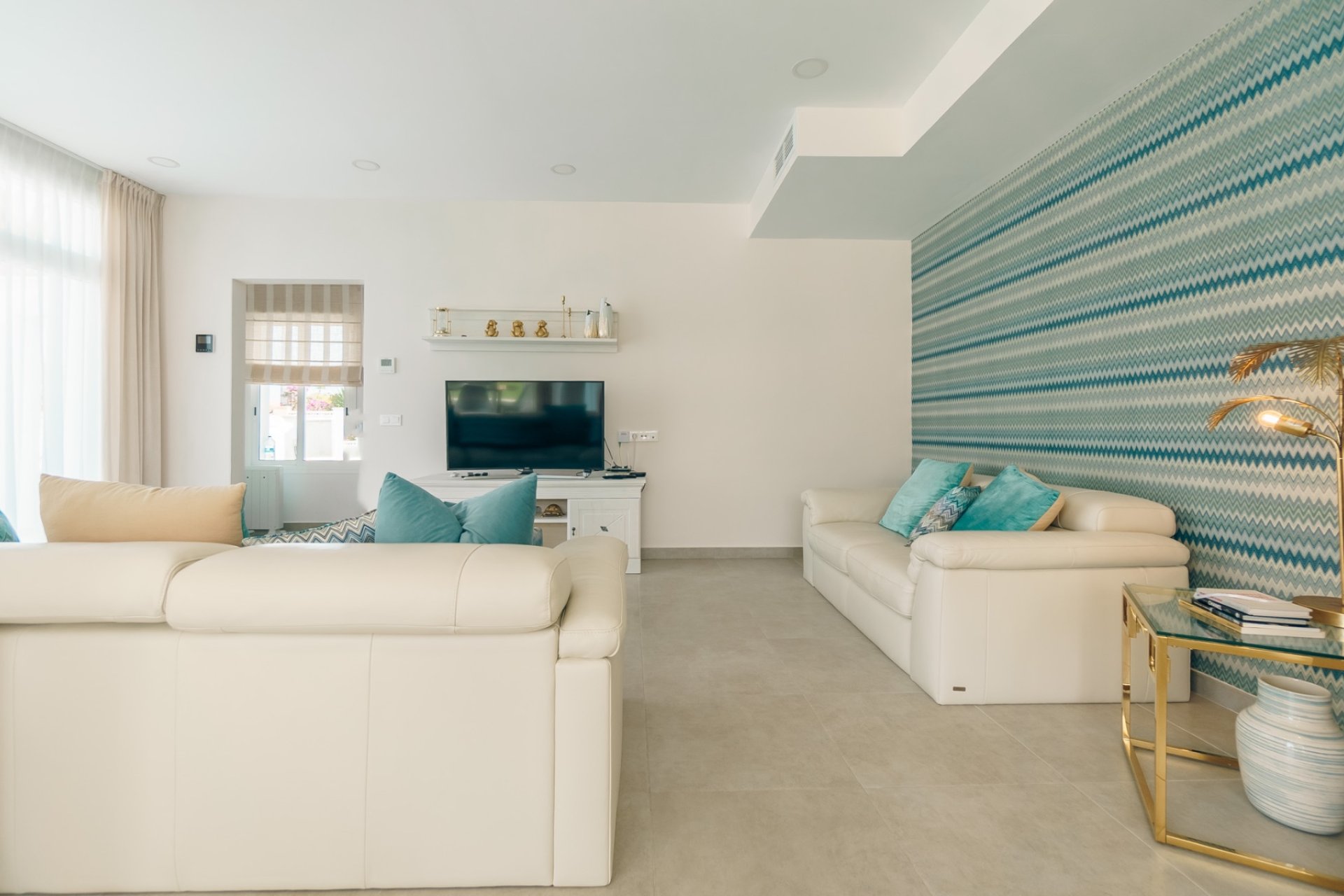 Alquiler corta estancia - Chalet / Villa  -
Albir