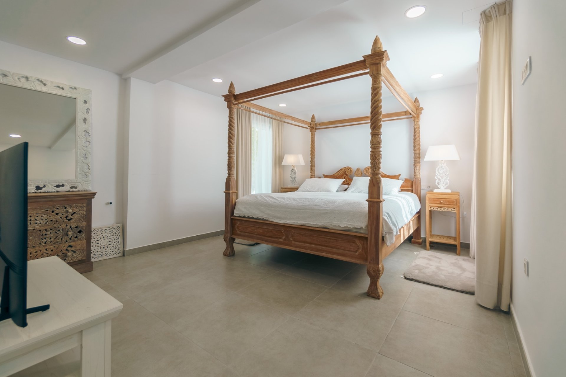 Alquiler corta estancia - Chalet / Villa  -
Albir