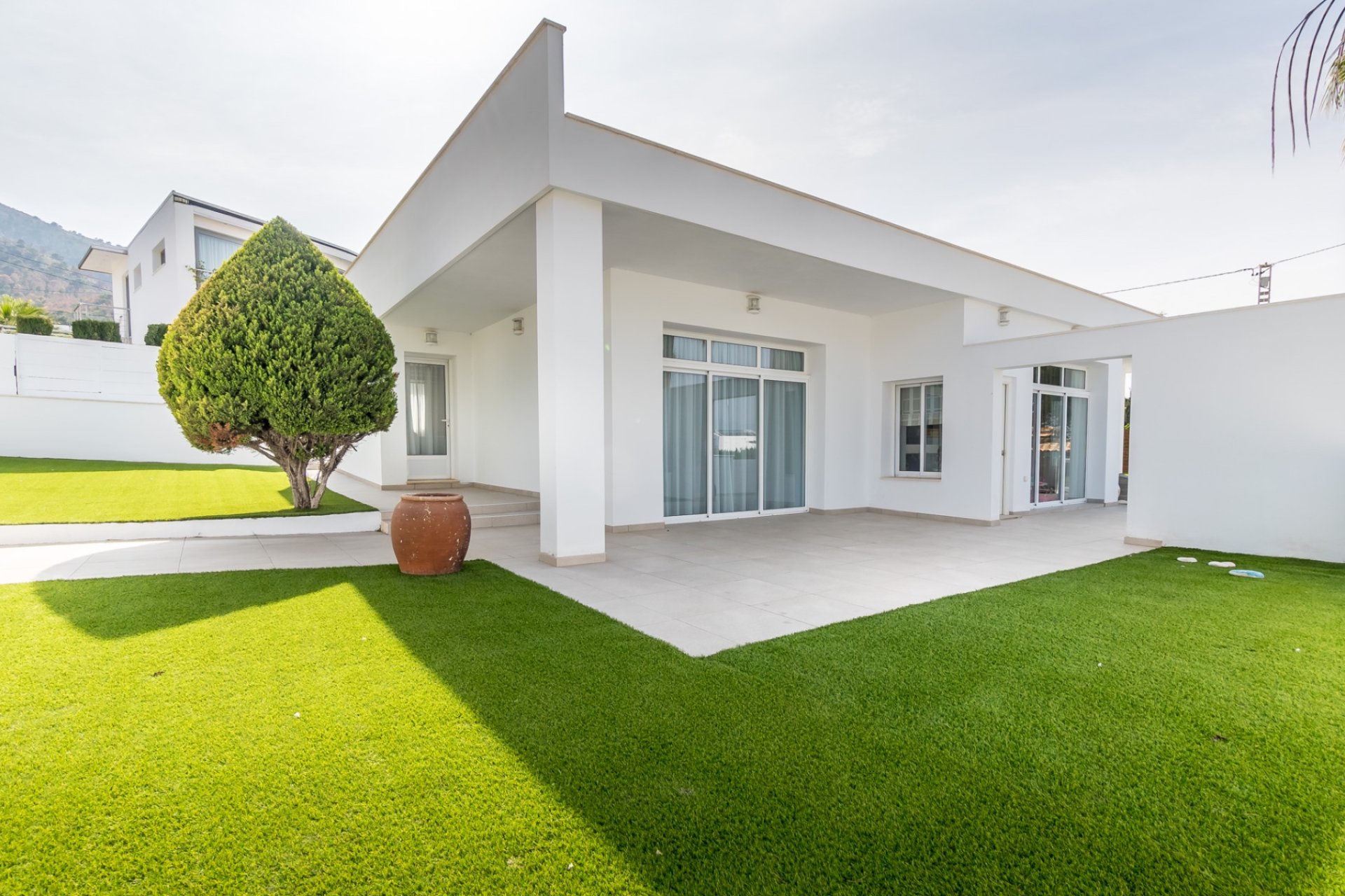 Alquiler corta estancia - Chalet / Villa  -
Albir