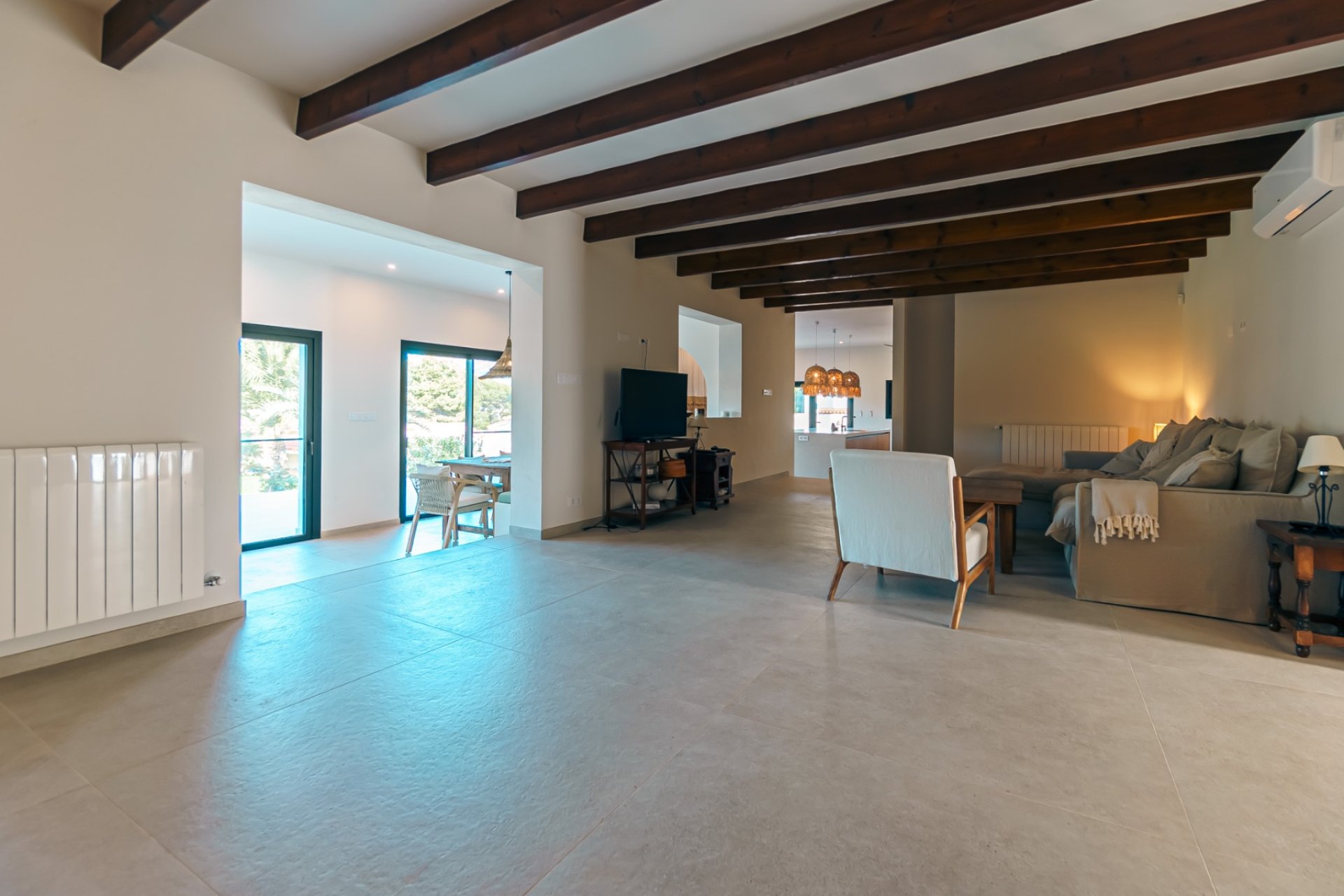 Alquiler corta estancia - Chalet / Villa  -
Albir