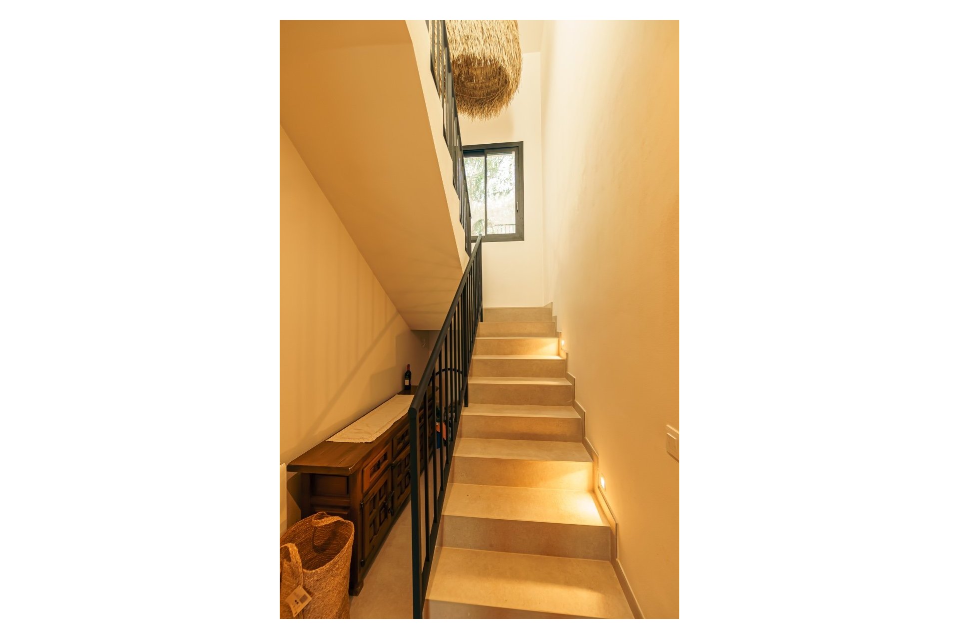 Alquiler corta estancia - Chalet / Villa  -
Albir