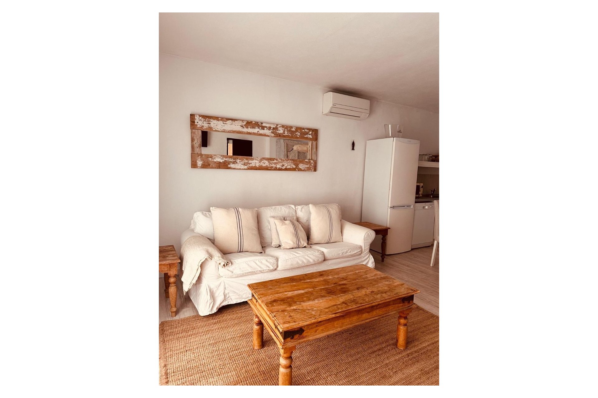Alquiler corta estancia - Chalet / Villa  -
Formentera del Segura