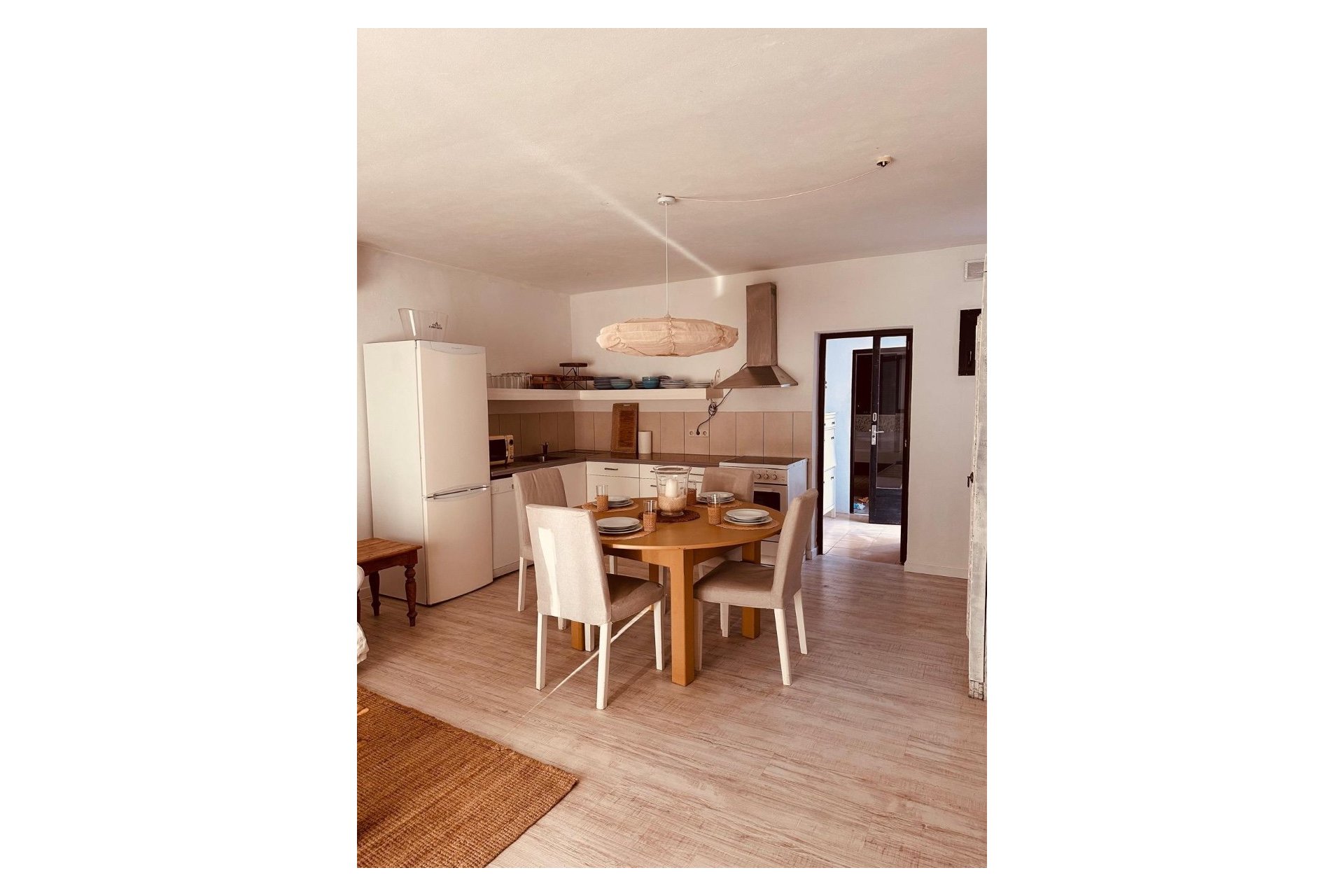 Alquiler corta estancia - Chalet / Villa  -
Formentera del Segura