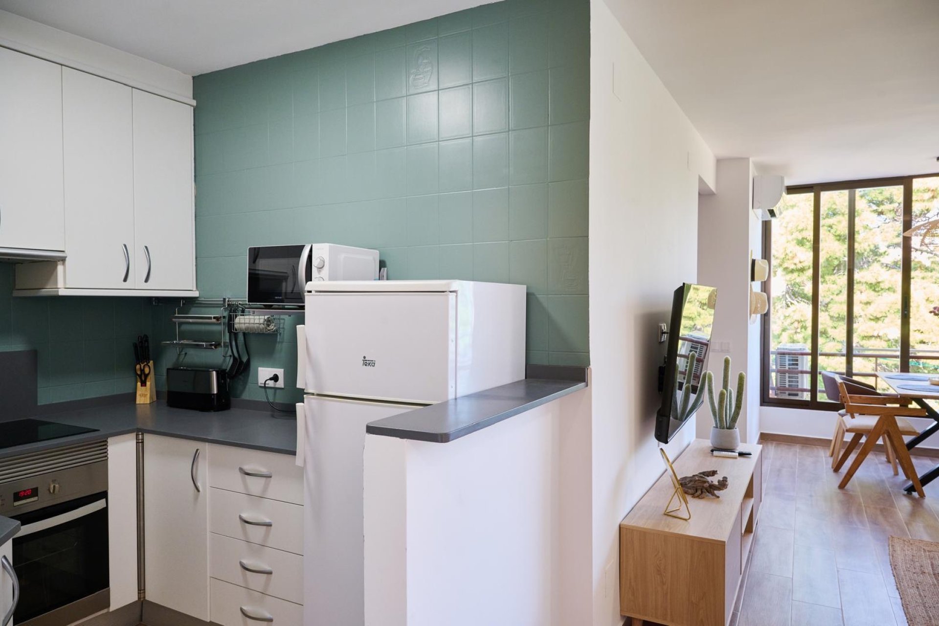  Alquiler larga estancia - Apartamento / piso -
Albir