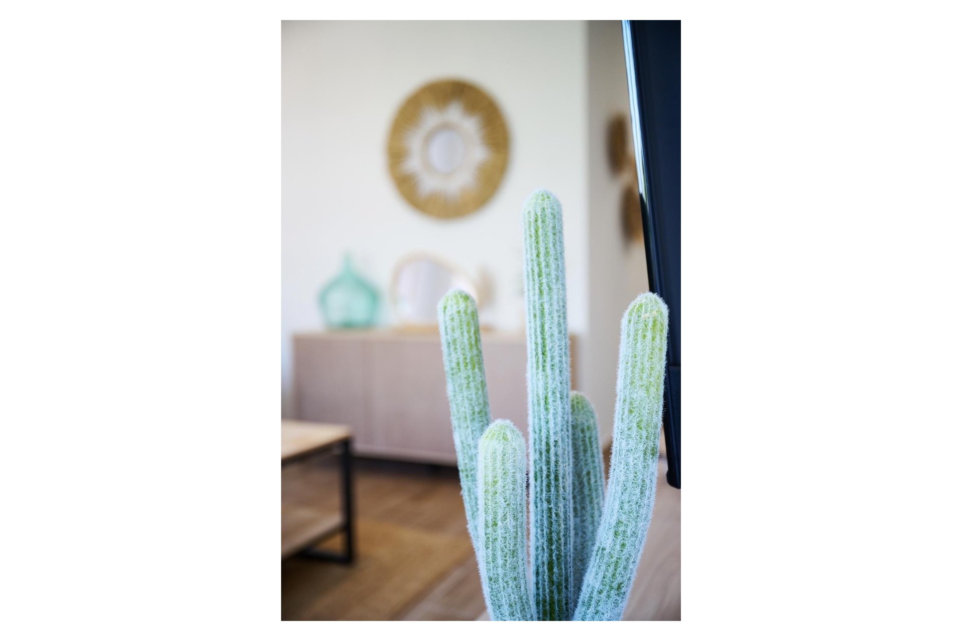  Alquiler larga estancia - Apartamento / piso -
Albir