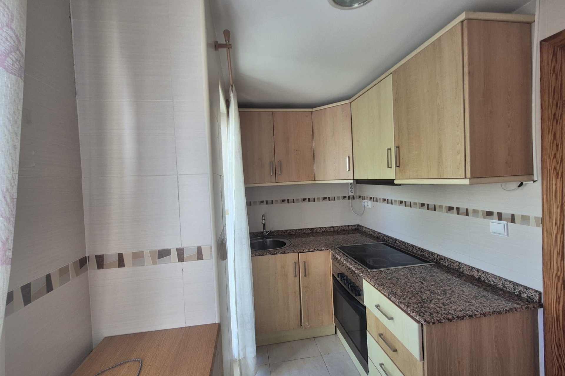  Alquiler larga estancia - Apartamento / piso -
Altea