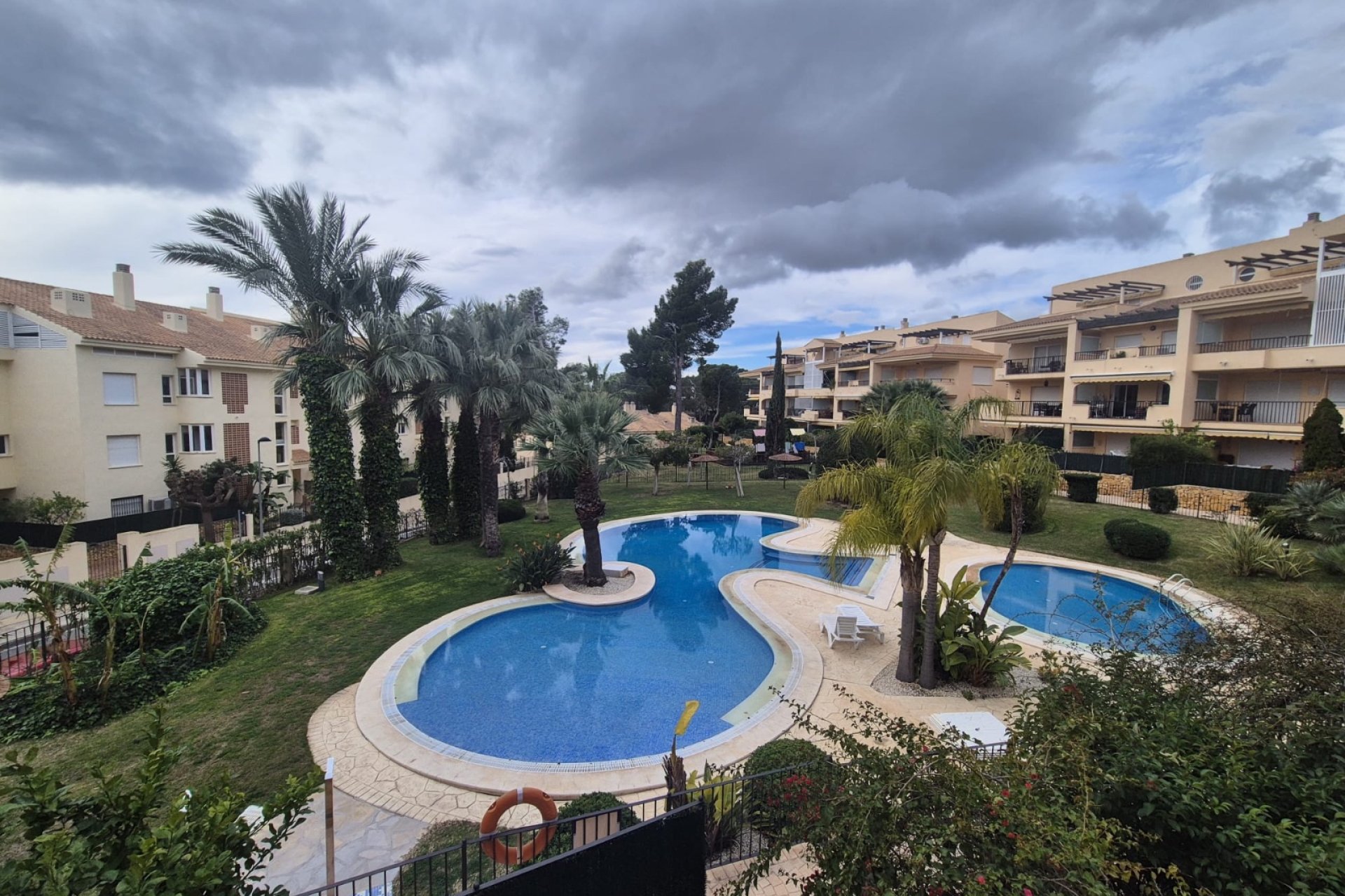  Alquiler larga estancia - Apartamento / piso -
Altea