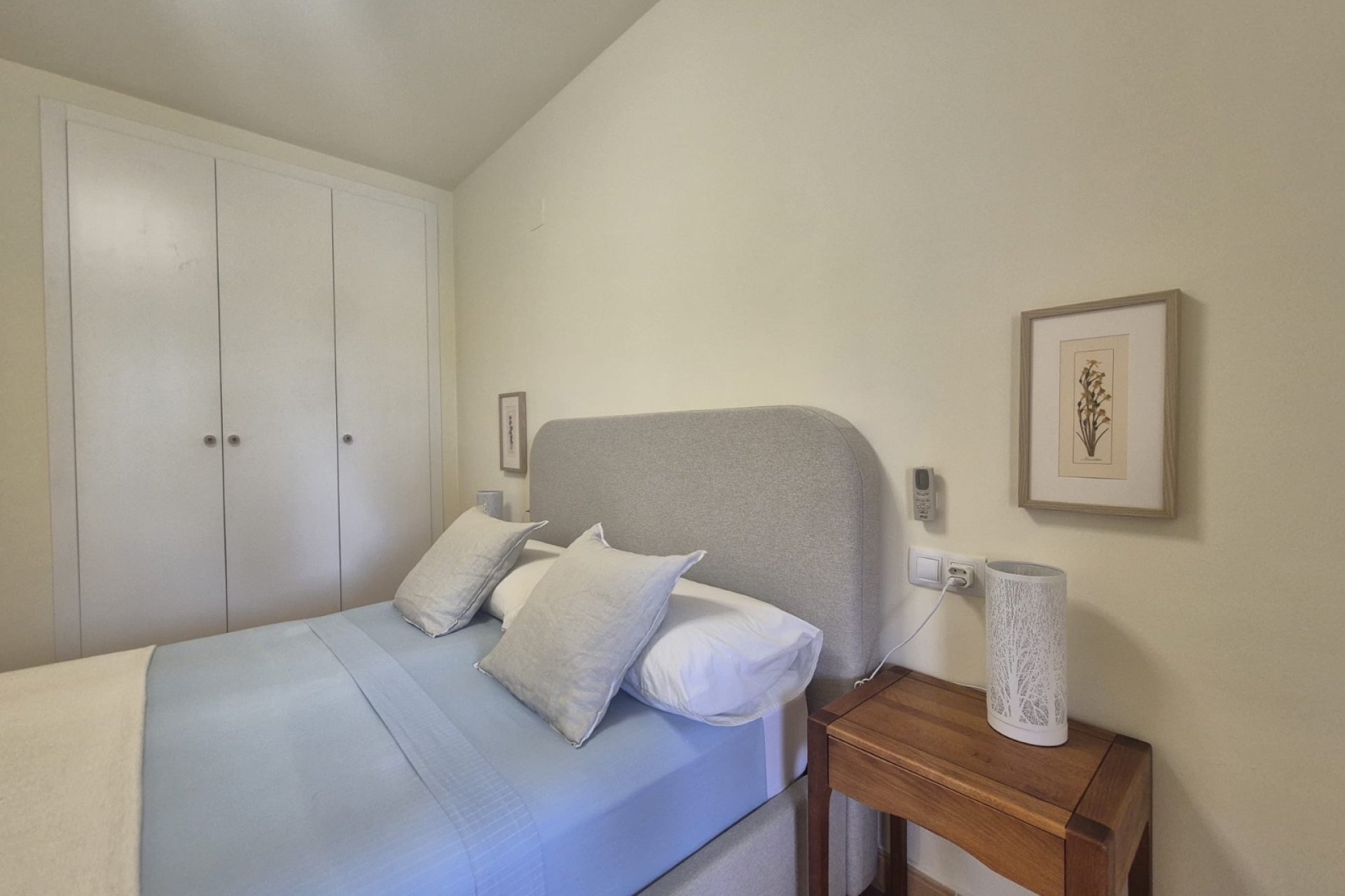  Alquiler larga estancia - Apartamento / piso -
Altea