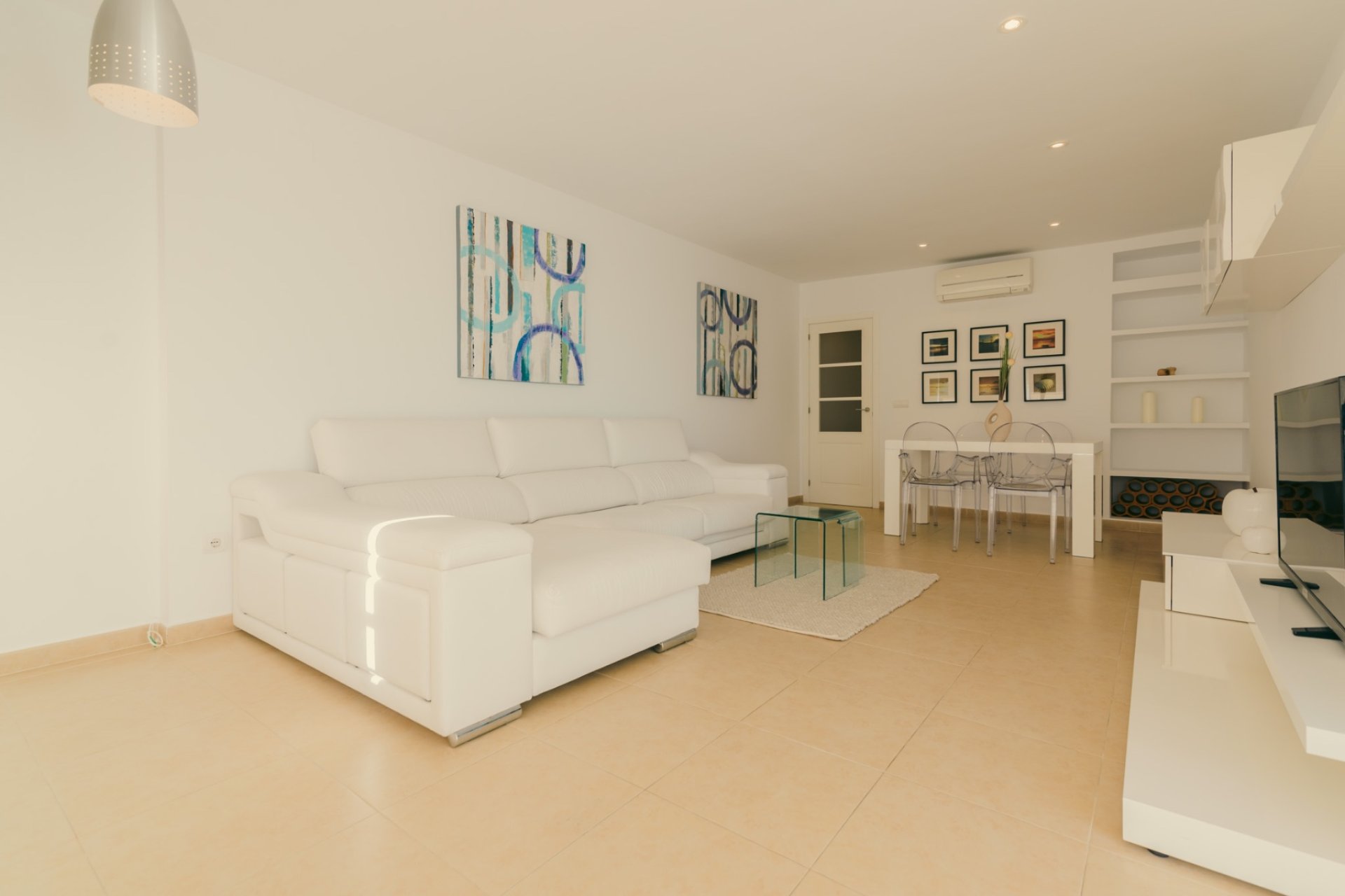  Alquiler larga estancia - Apartamento / piso -
Altea