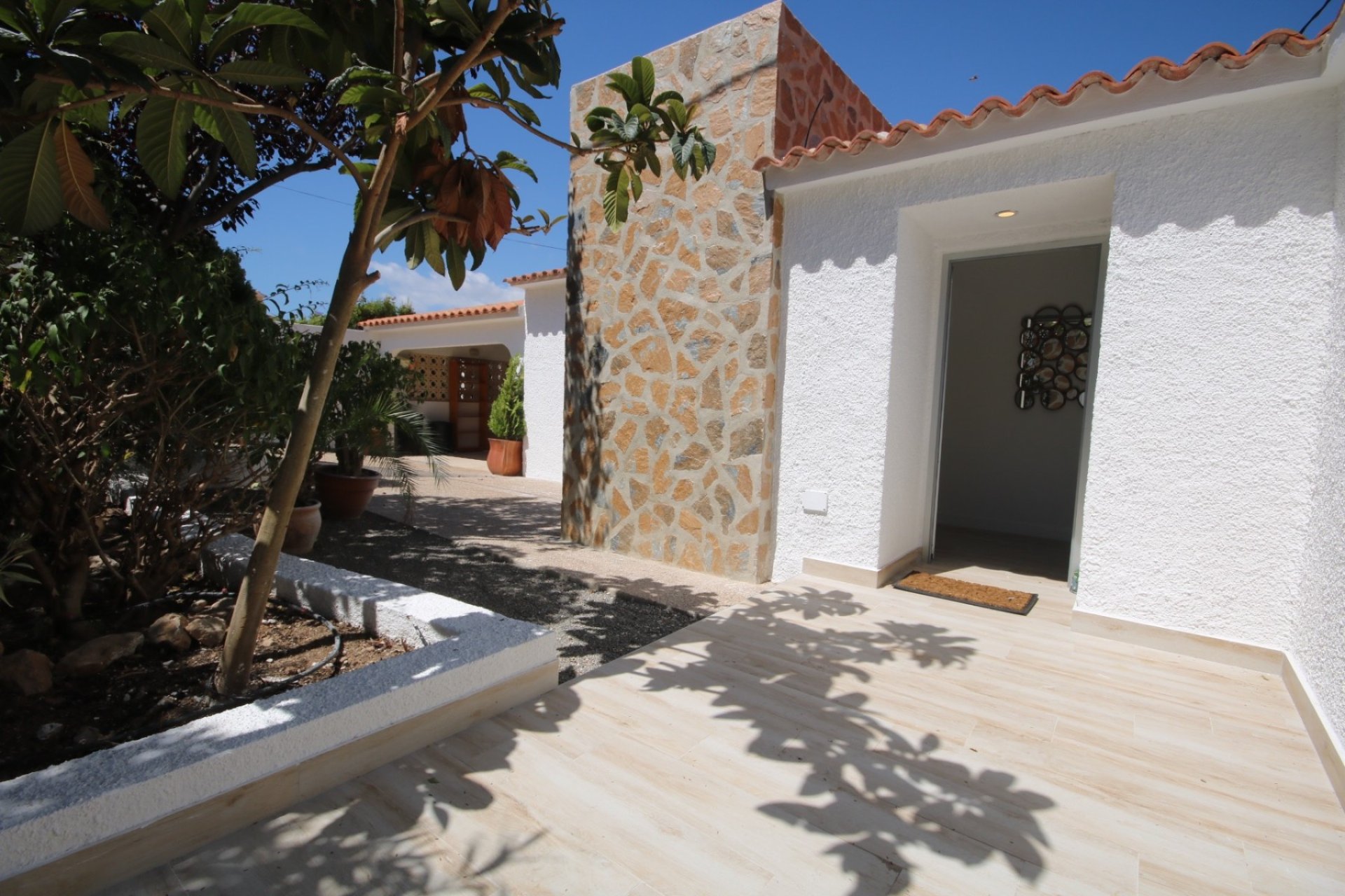  Alquiler larga estancia - Chalet -
Albir