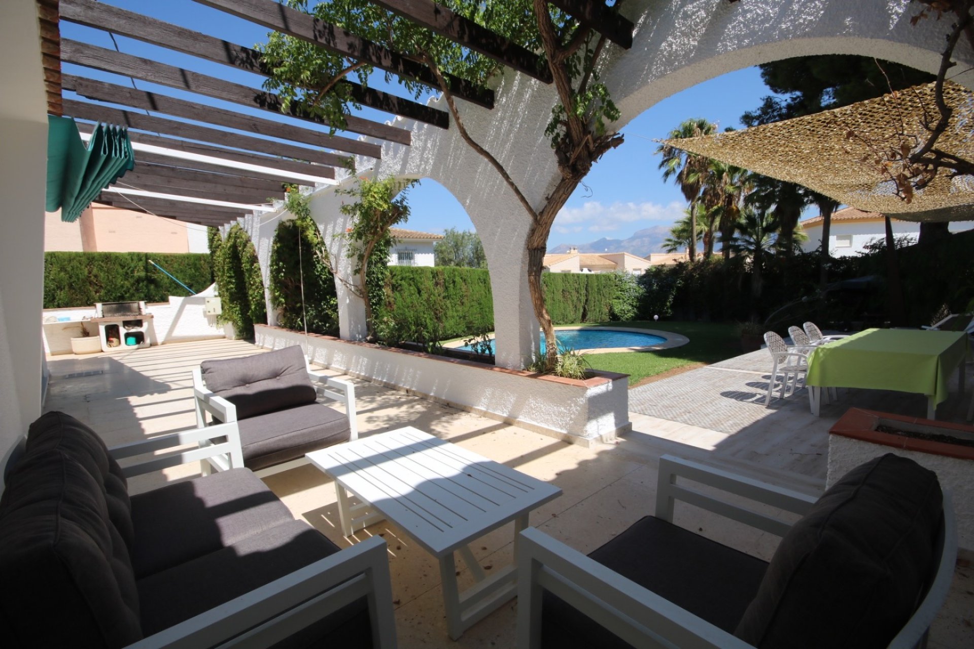  Alquiler larga estancia - Chalet -
Albir