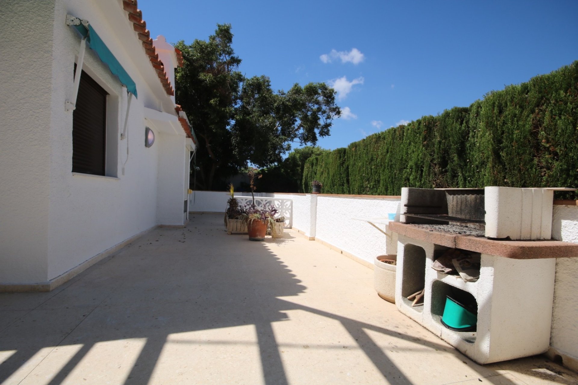  Alquiler larga estancia - Chalet -
Albir