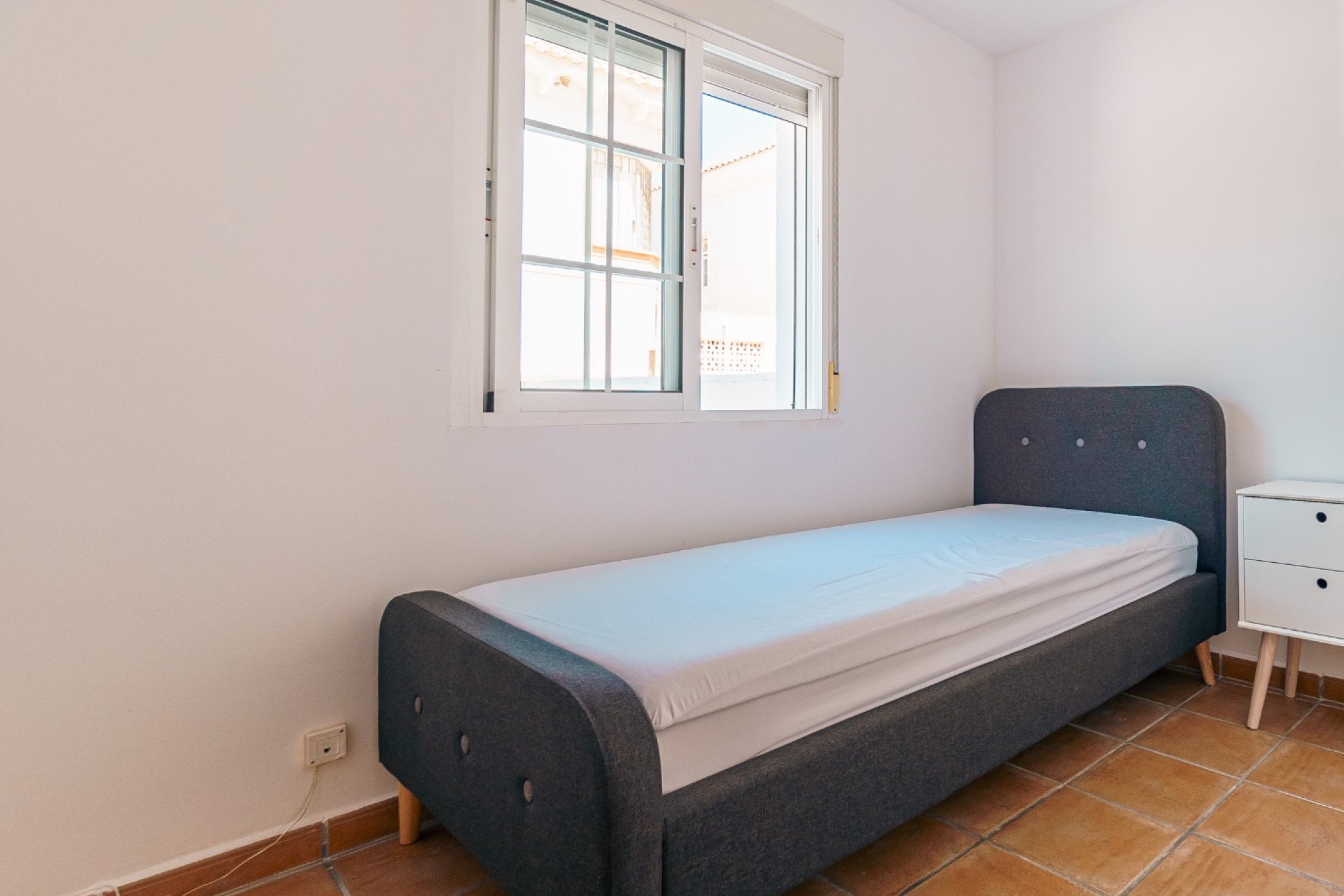  Alquiler larga estancia - Chalet / Villa  -
Albir