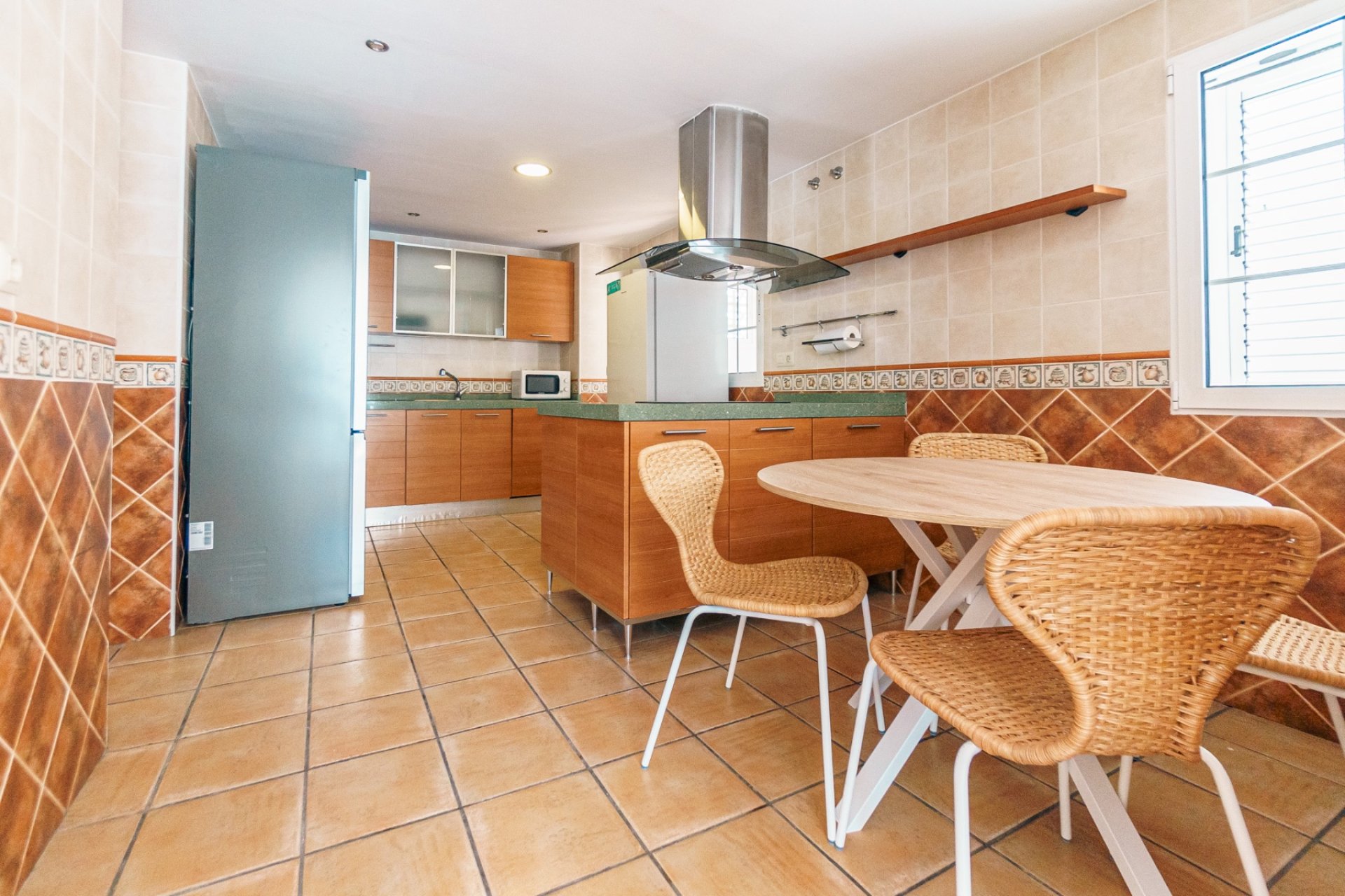  Alquiler larga estancia - Chalet / Villa  -
Albir