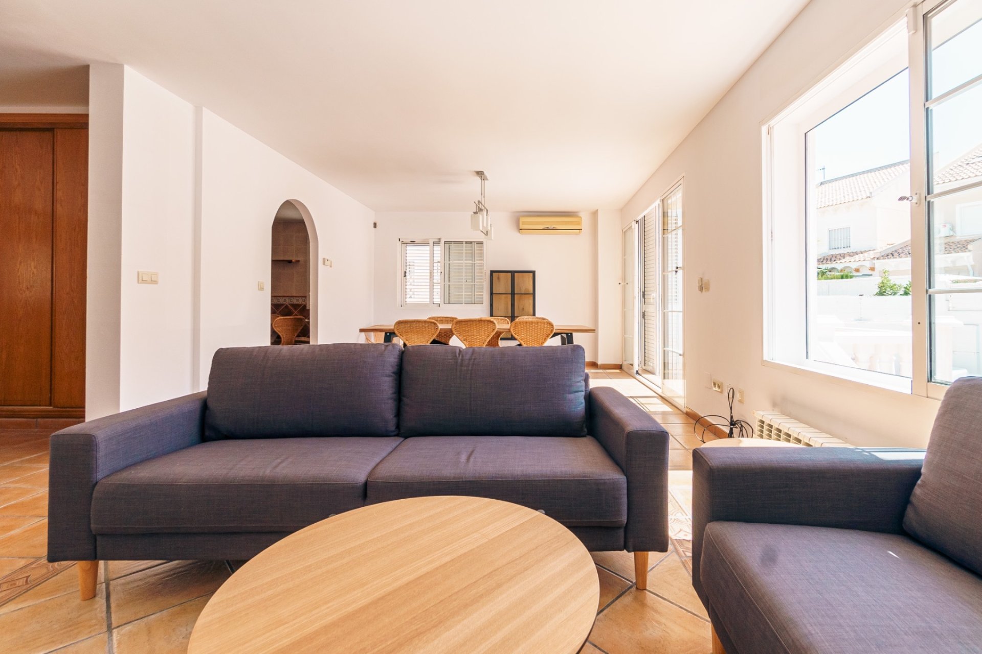  Alquiler larga estancia - Chalet / Villa  -
Albir