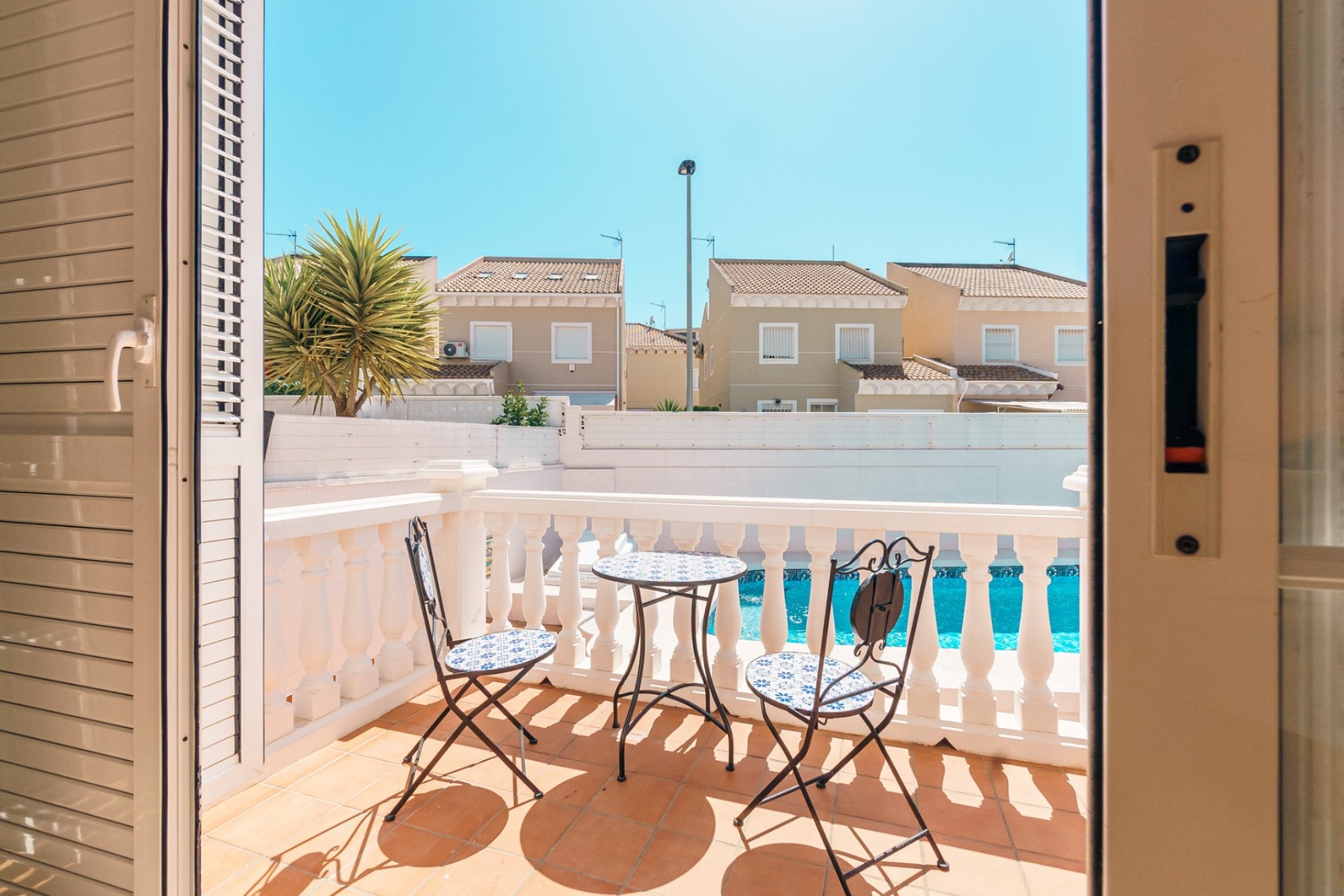  Alquiler larga estancia - Chalet / Villa  -
Albir