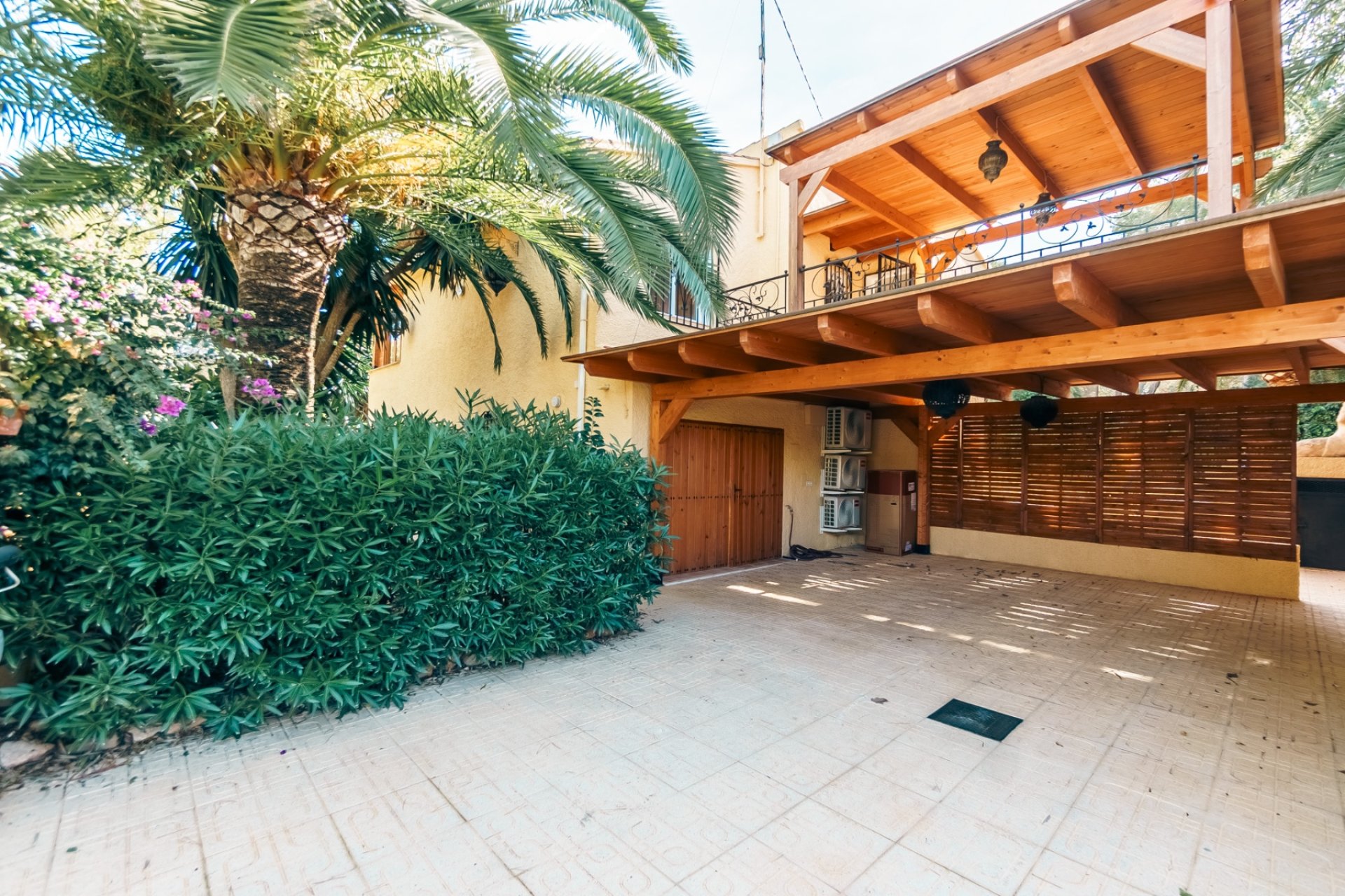  Alquiler larga estancia - Chalet / Villa  -
Albir