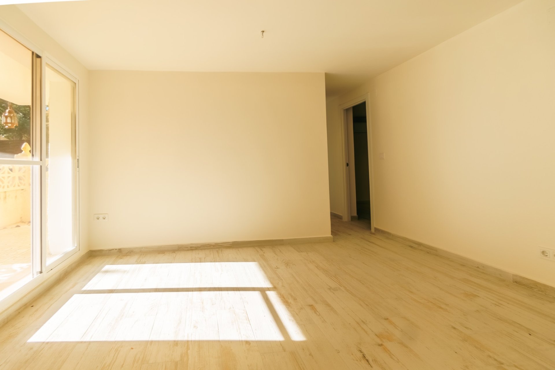  Alquiler larga estancia - Chalet / Villa  -
Albir