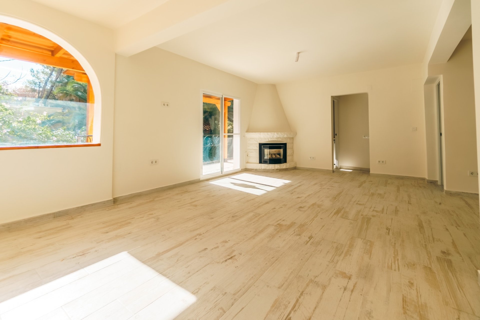  Alquiler larga estancia - Chalet / Villa  -
Albir