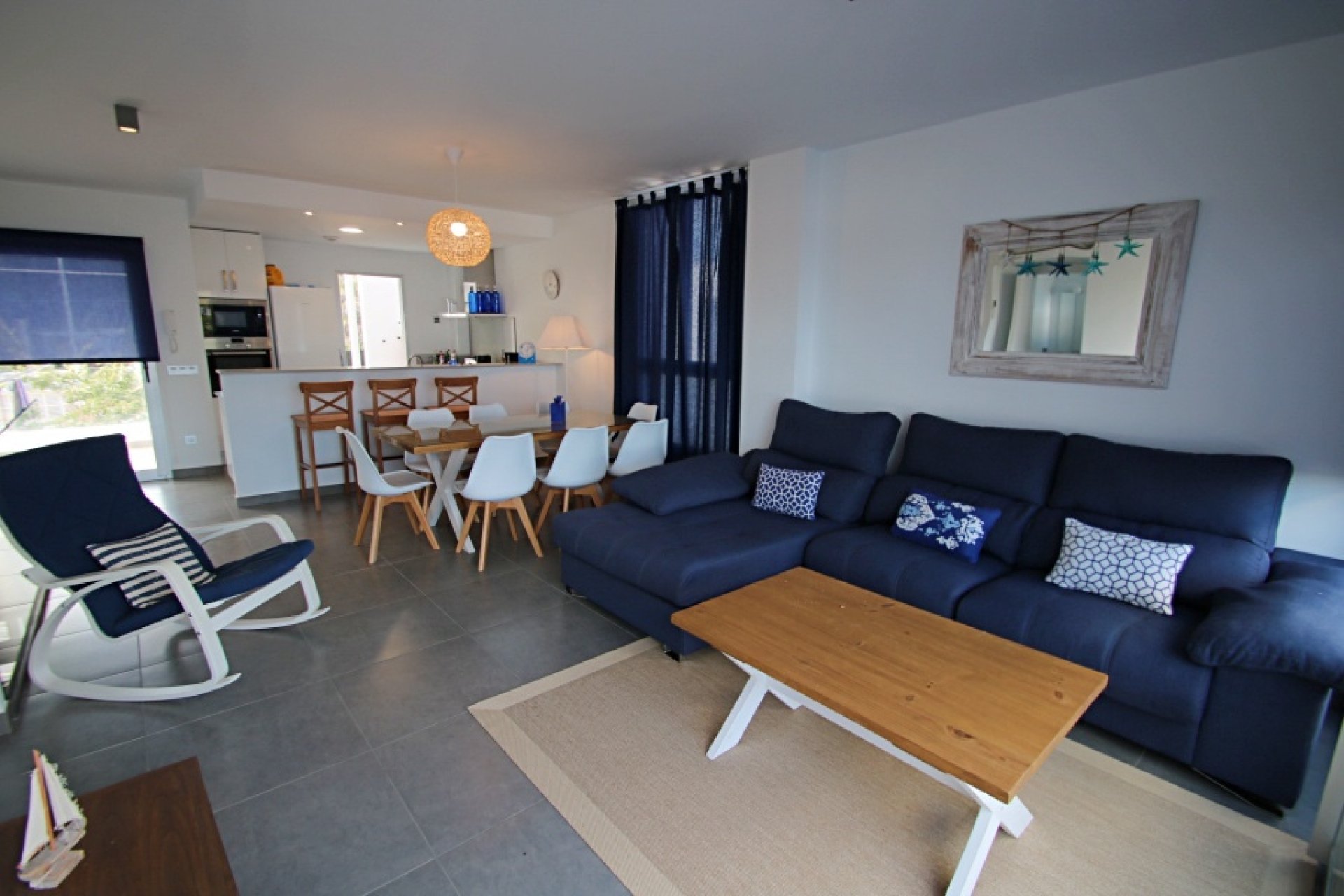  Alquiler larga estancia - Chalet / Villa  -
Albir