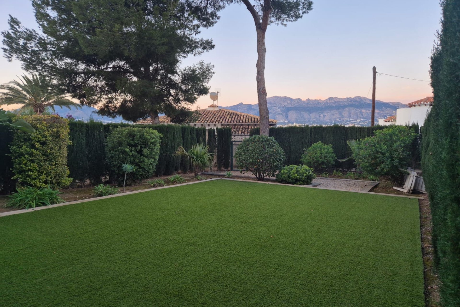  Alquiler larga estancia - Chalet / Villa  -
Albir