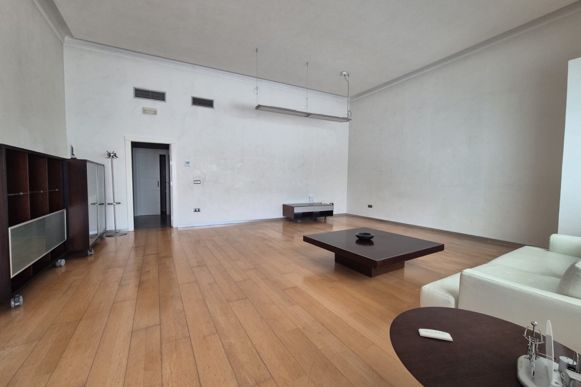  Alquiler larga estancia - Comercial -
Albir