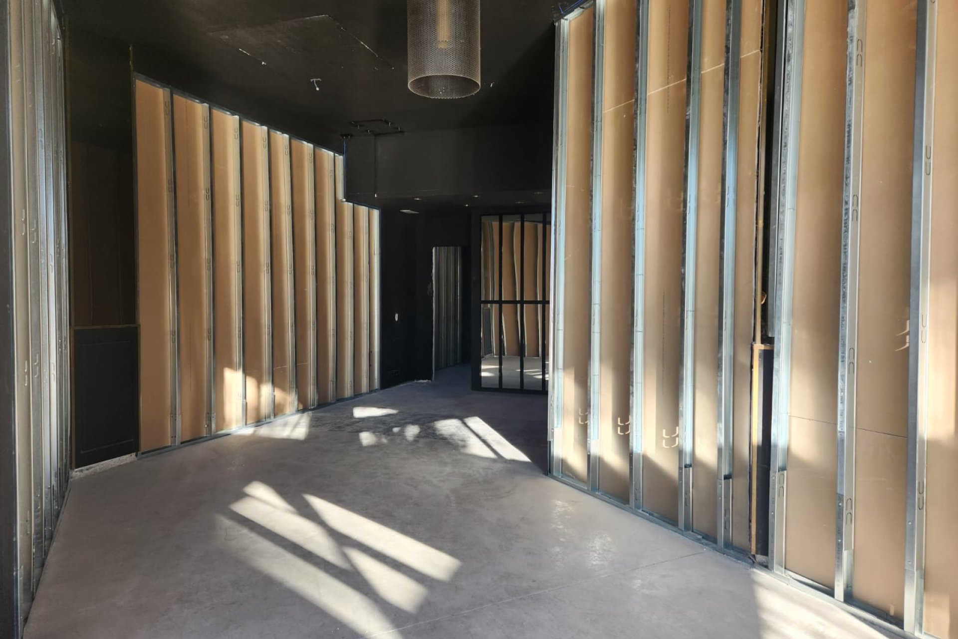  Alquiler larga estancia - Comercial -
Albir