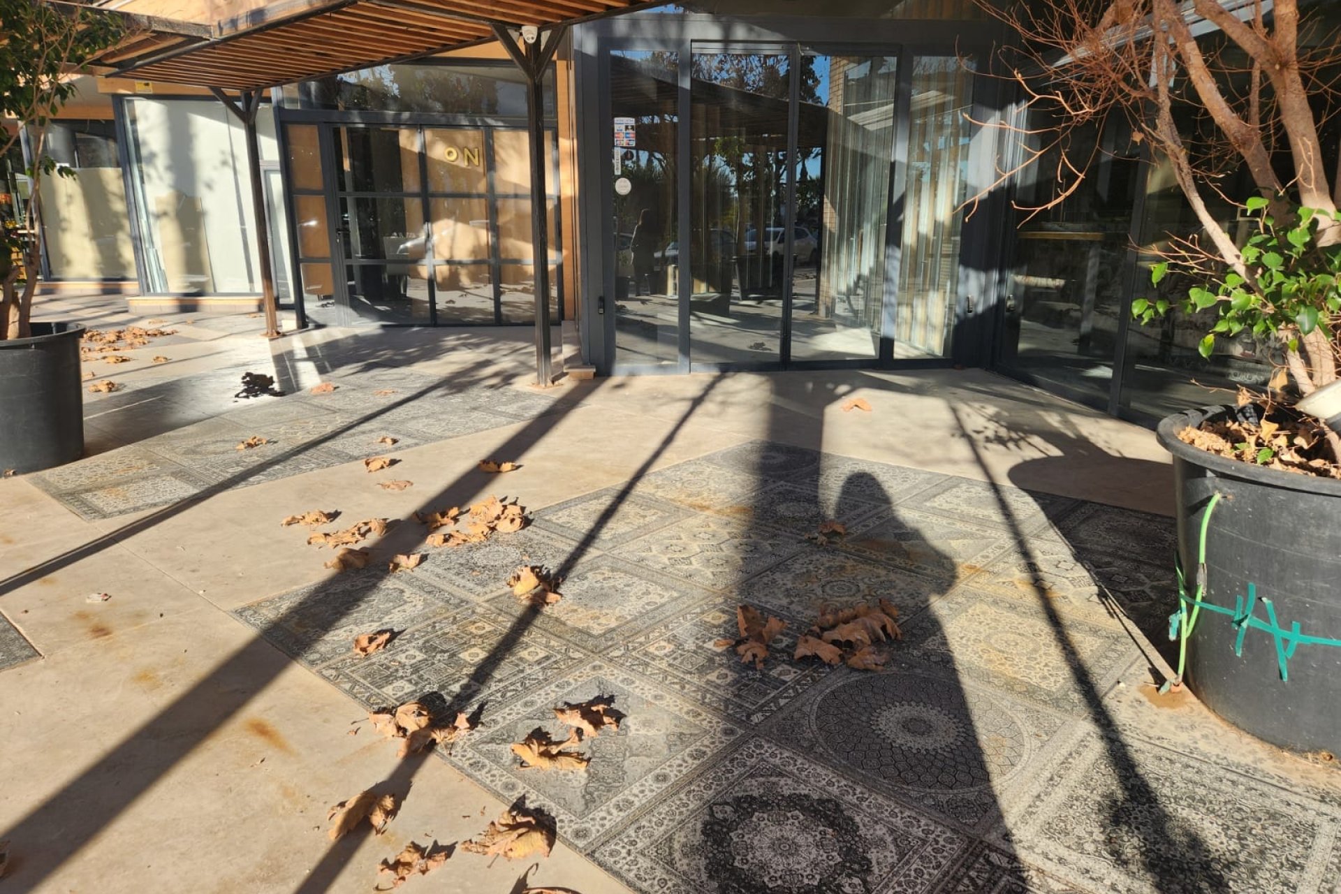  Alquiler larga estancia - Comercial -
Albir